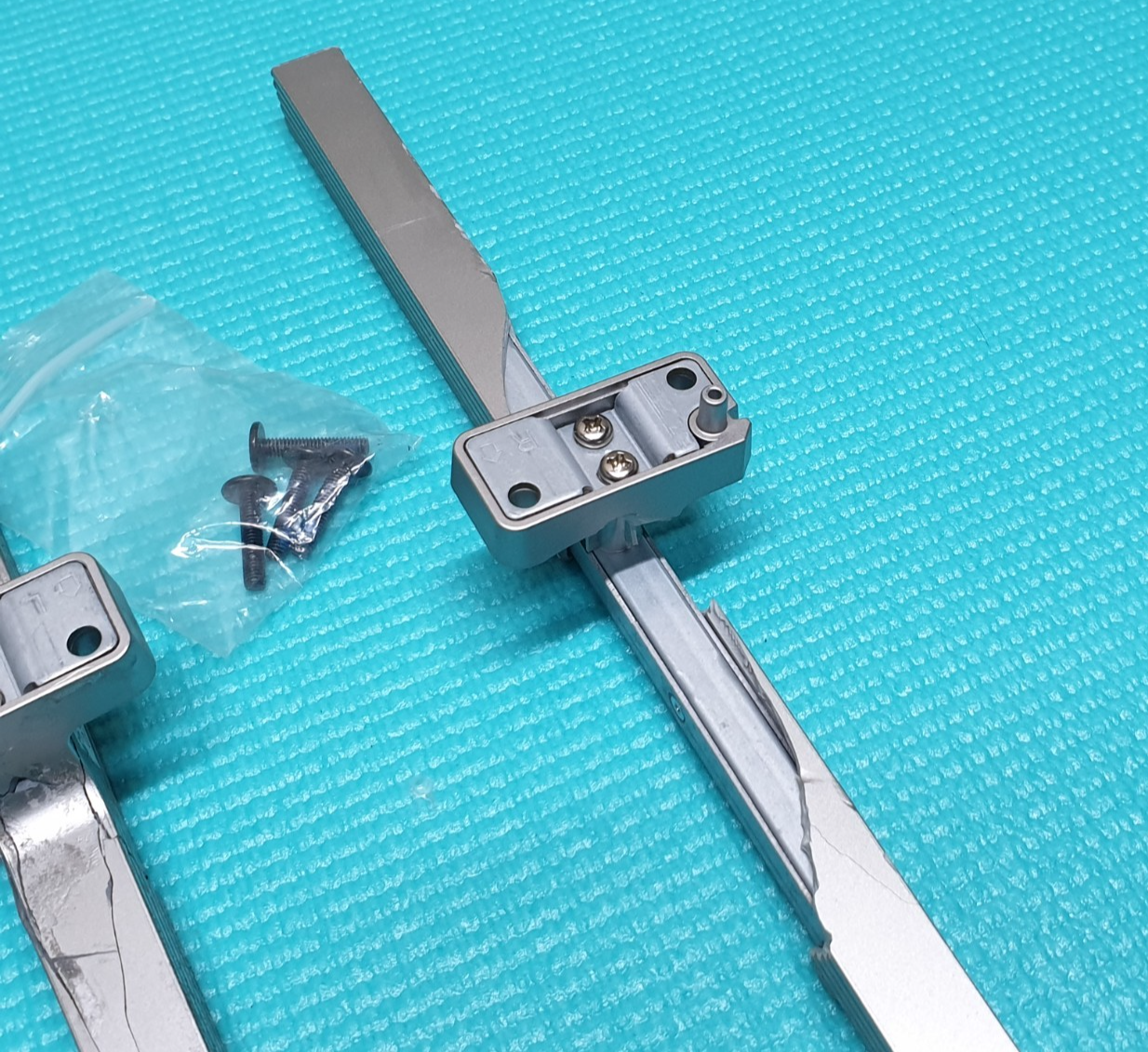 COMPLETE ORIGINAL BASE STAND FEET PHILIPS 65PUS7805/12 65PUS7855/12 TV + SCREWS - Image 5