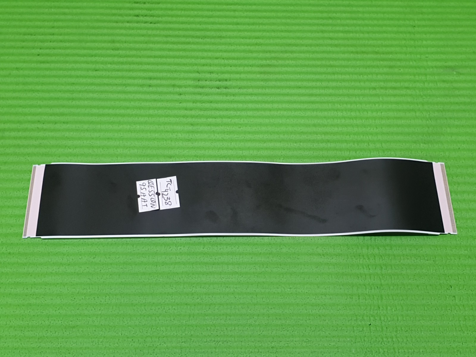 FLAT RIBBON CABLE FROM TCON LVDS BOARD TO MAIN BOARD FOR QE55QN95AAT BN96-53336A