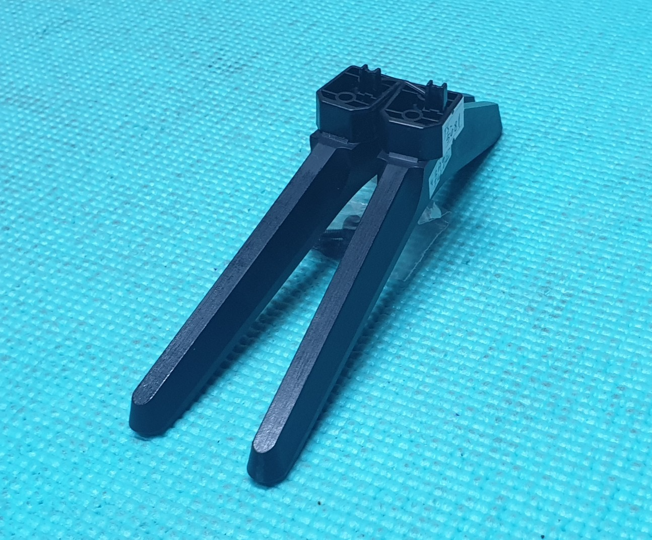 TABLETOP STAND BASE LEGS FOR HISENSE 43E7HQTUK 43E7KQTUK 43E7HQTUK TV + SCREWS - Image 2