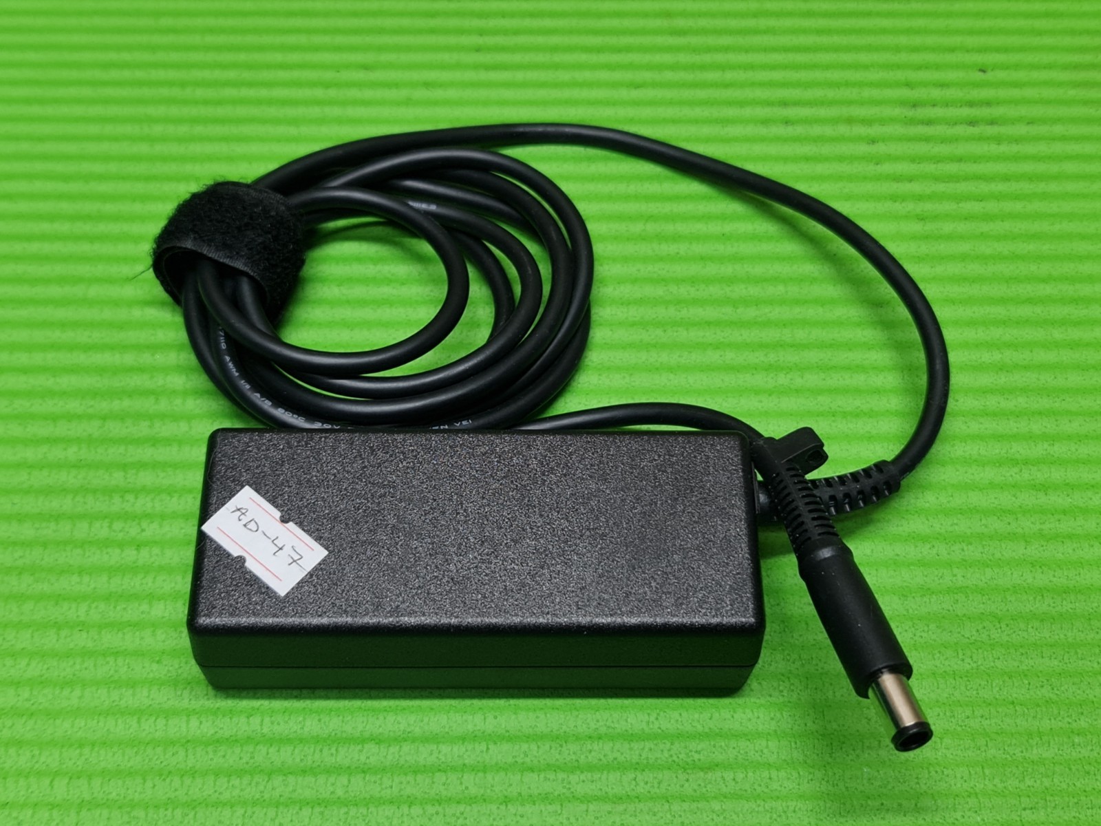 ORIGINAL GENUINE AC POWER SUPPLY CHARGER ADAPTER ROUND PIN 65W 19.5V 3.33A HP - Image 2