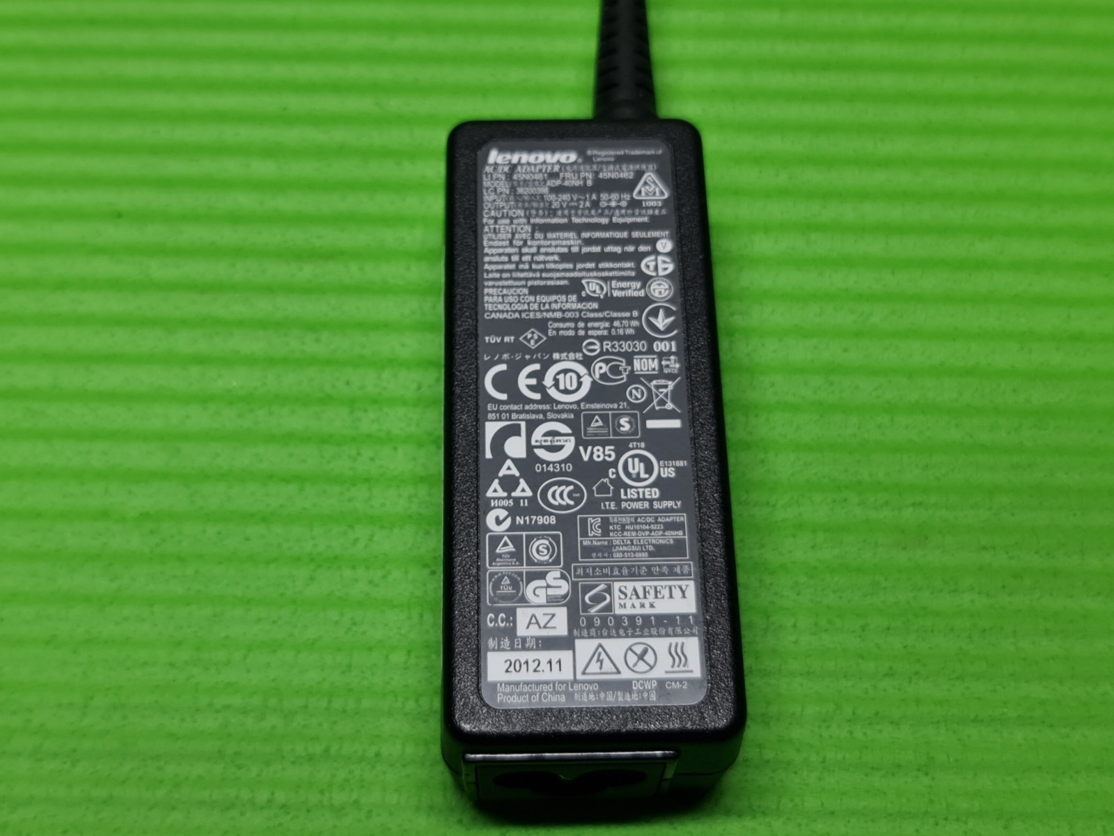 ORIGINAL GENUINE AC POWER SUPPLY CHARGER ADAPTER ROUND PIN 20V 2A 40W LENOVO - Image 3