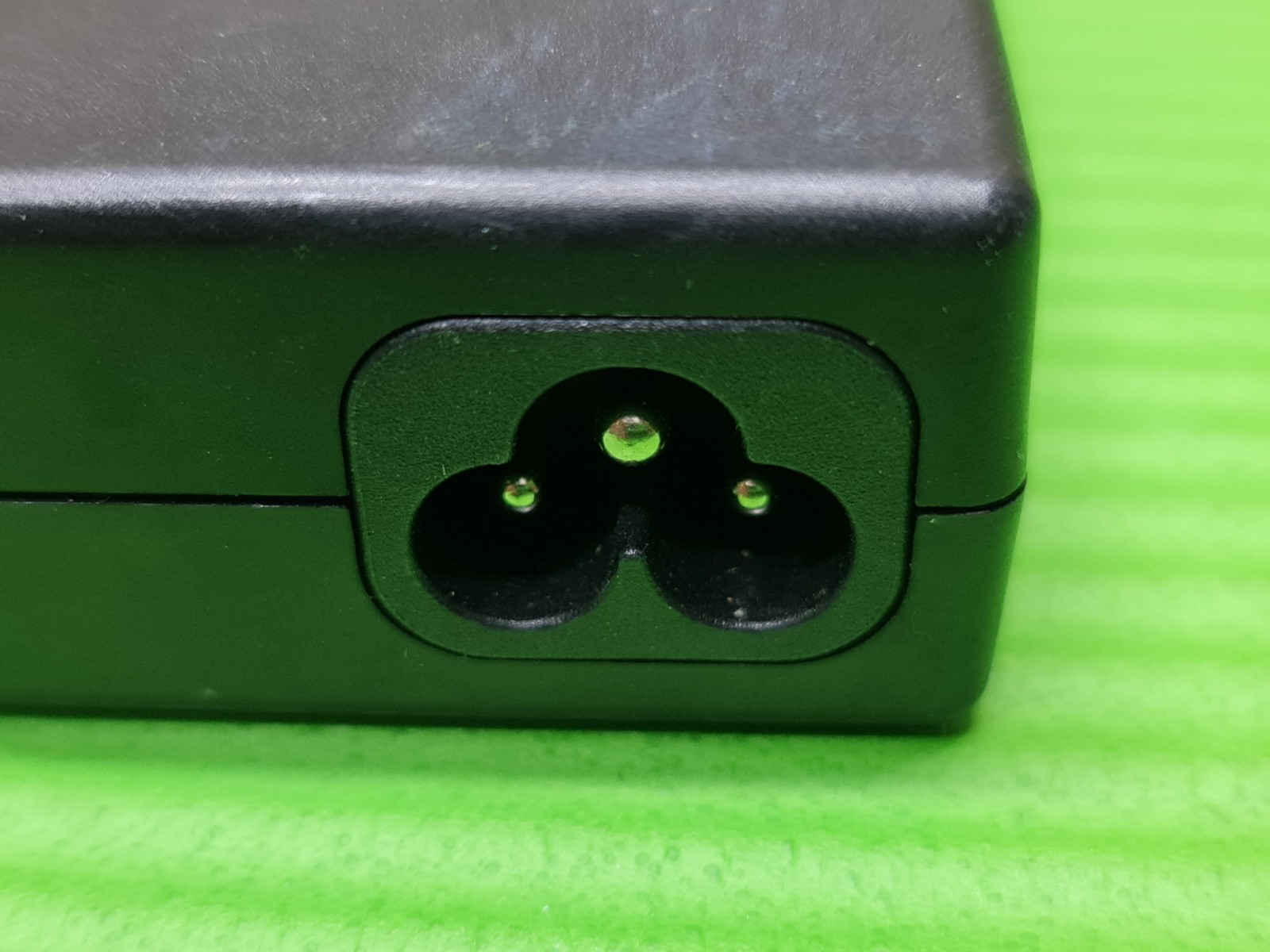 ORIGINAL GENUINE AC POWER SUPPLY CHARGER ADAPTER ROUND PIN HP 19.5V 3.33A 65W - Image 3