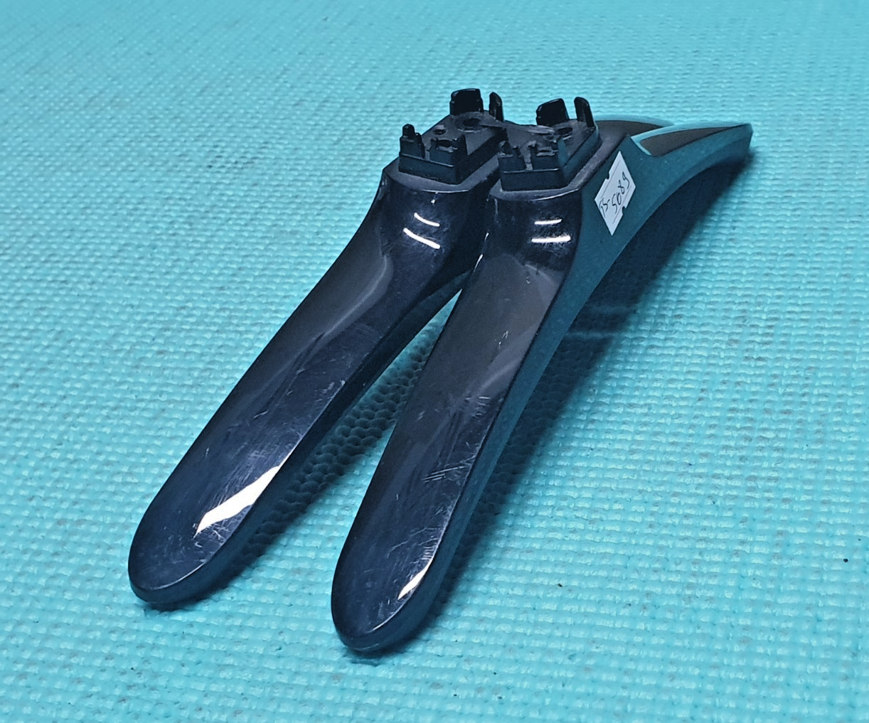 TABLETOP STAND BASE LEGS FOR HISENSE H49N5500UK H55N5500UK H49N5500UK LED TV