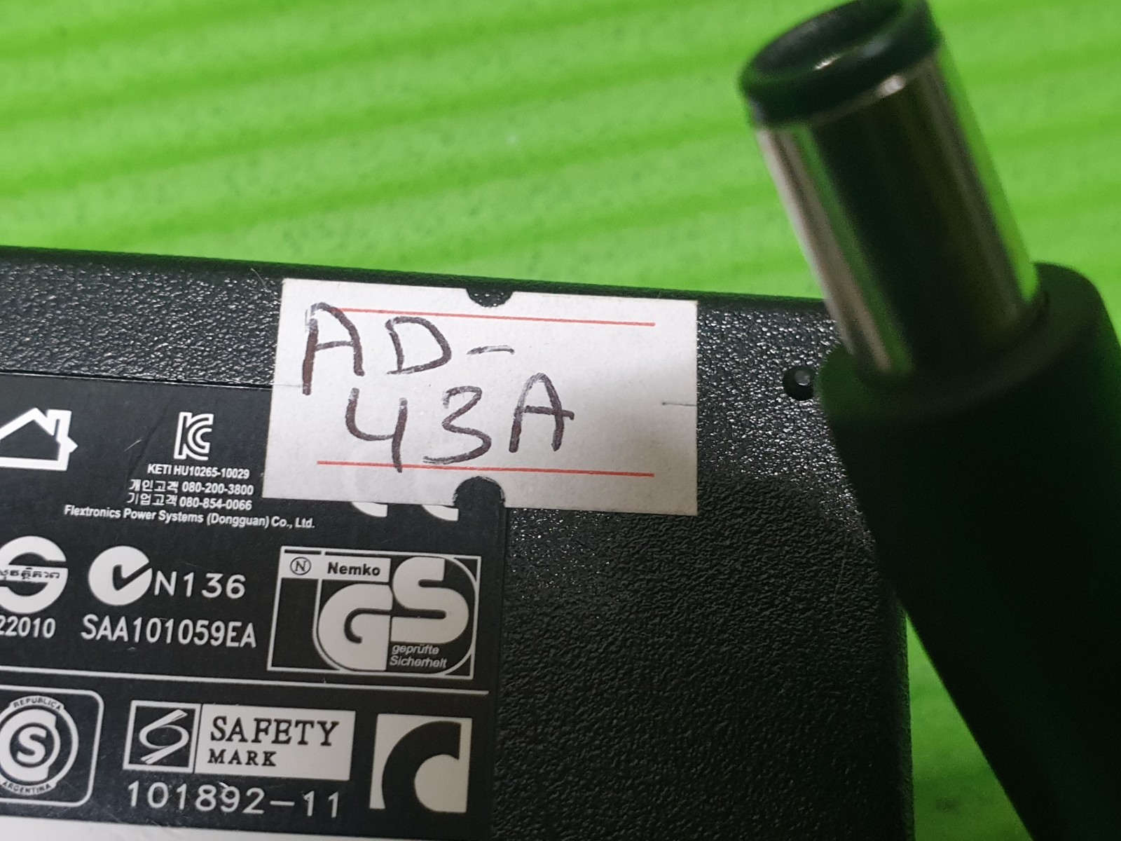 ORIGINAL GENUINE AC POWER SUPPLY CHARGER ADAPTER ROUND PIN 19.5V 4.62A 90W DELLs - Image 5