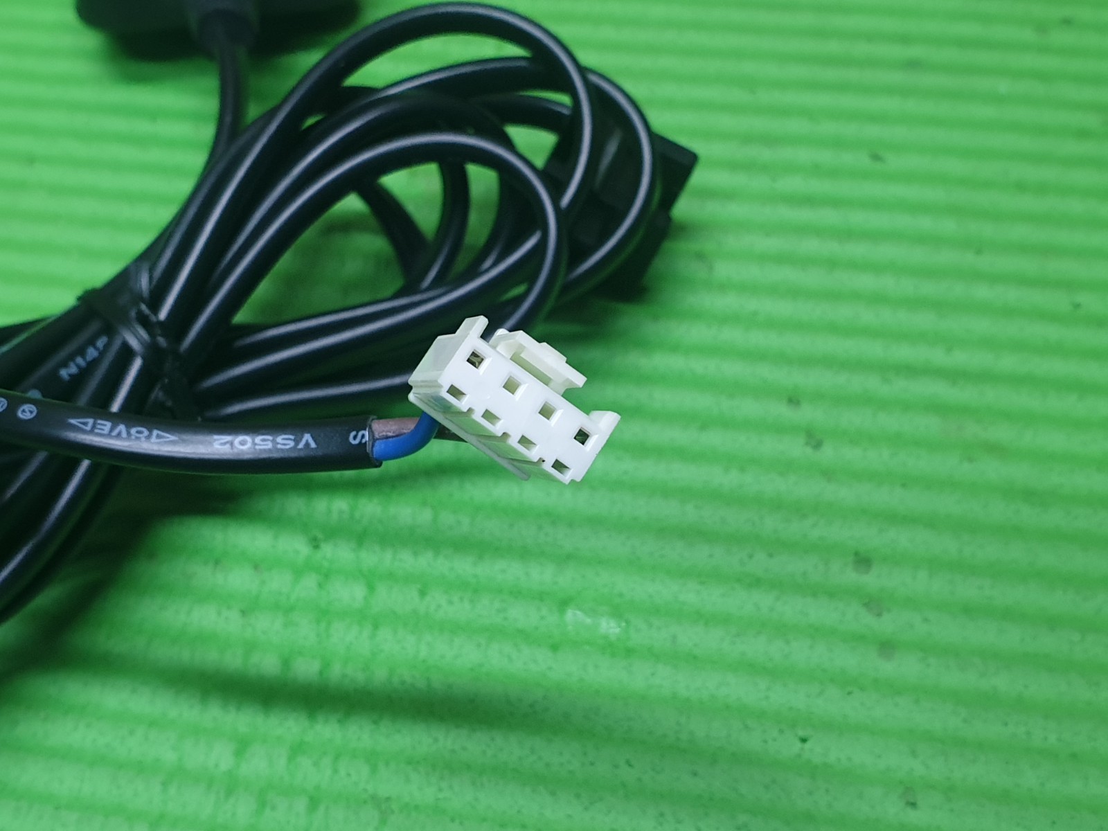 UK 3 PIN AC POWER CABLE CORD LEAD FOR TOSHIBA 32XV555D 37XV555D LCD TV 47CM - Image 3