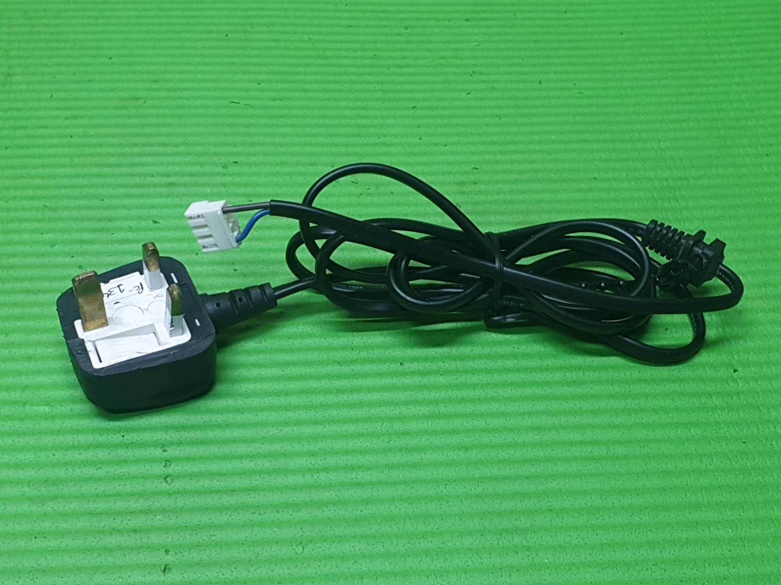 UK 3 PIN AC POWER CABLE CORD LEAD FR PANASONIC TX-L26X20B TX-L42D26BA TV 21.5CM