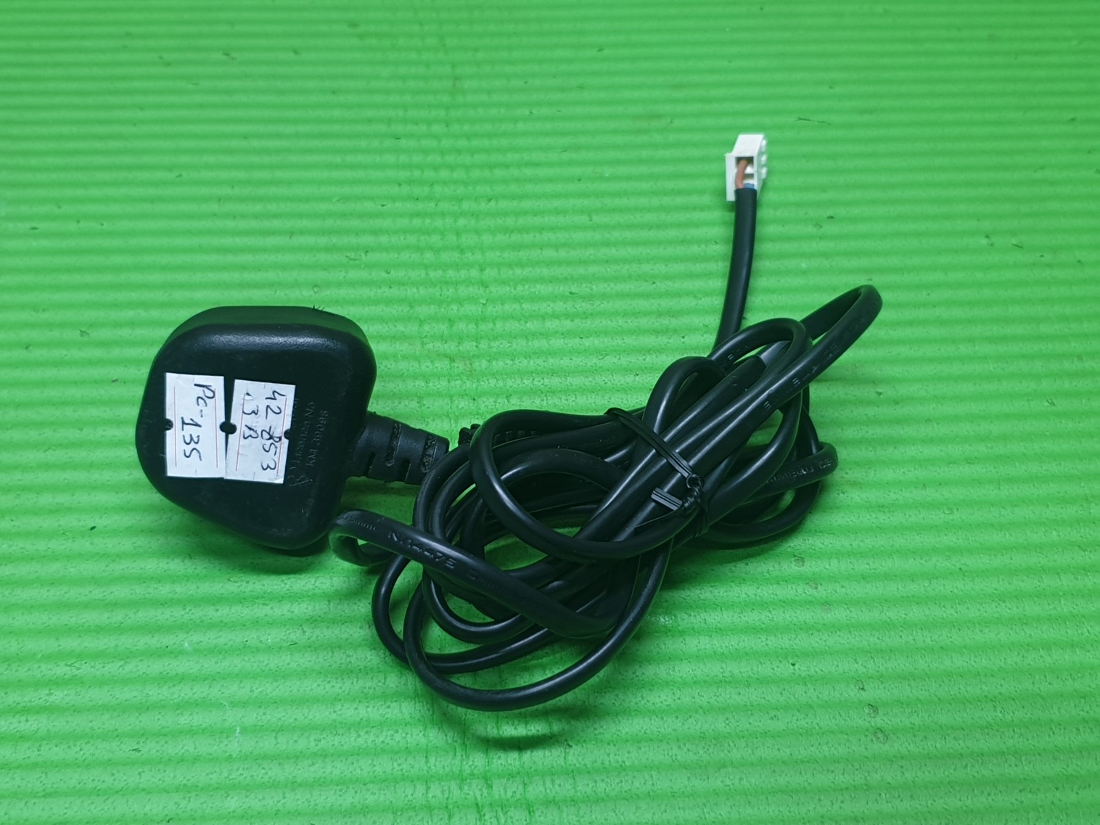 UK 3 PIN AC POWER CABLE CORD LEAD FR PANASONIC TX-L26X20B TX-L42D26BA TV 35CM