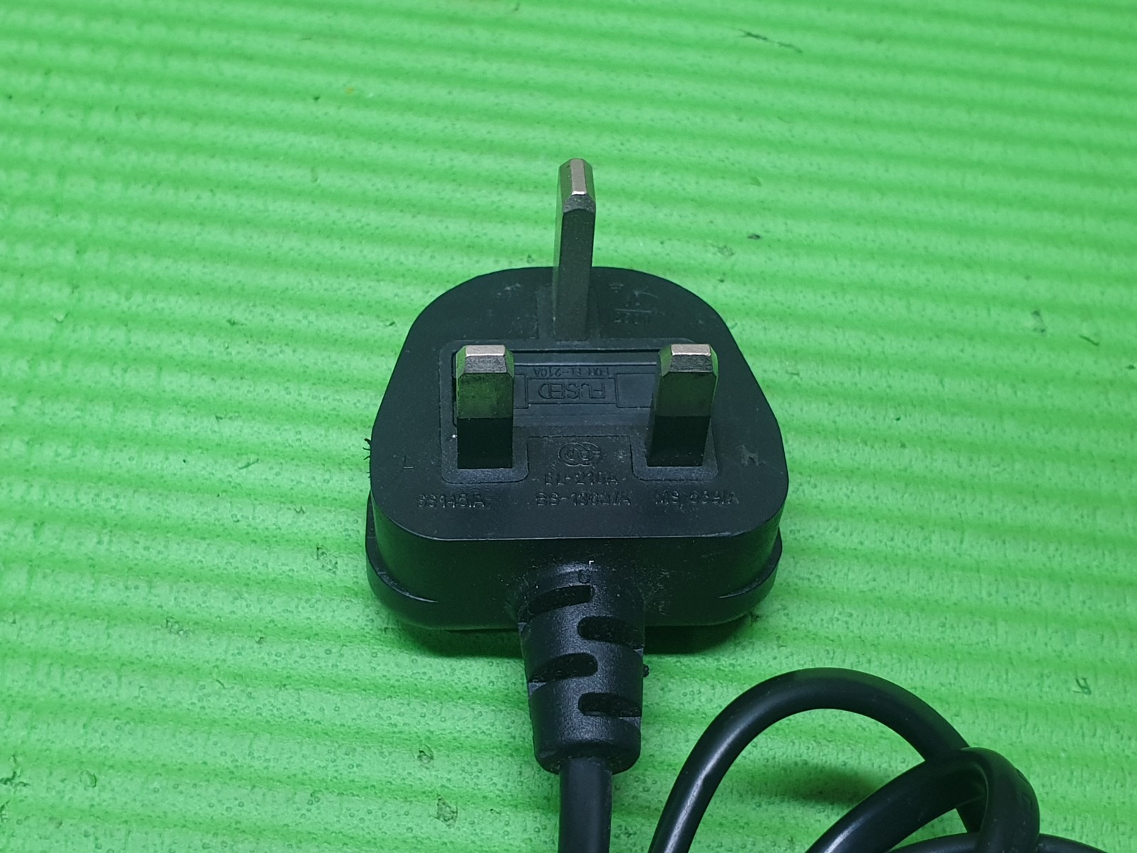 UK 3 PIN AC POWER CABLE CORD LEAD FR PANASONIC TX-L26X20B TX-L42D26BA TV 35CM - Image 6