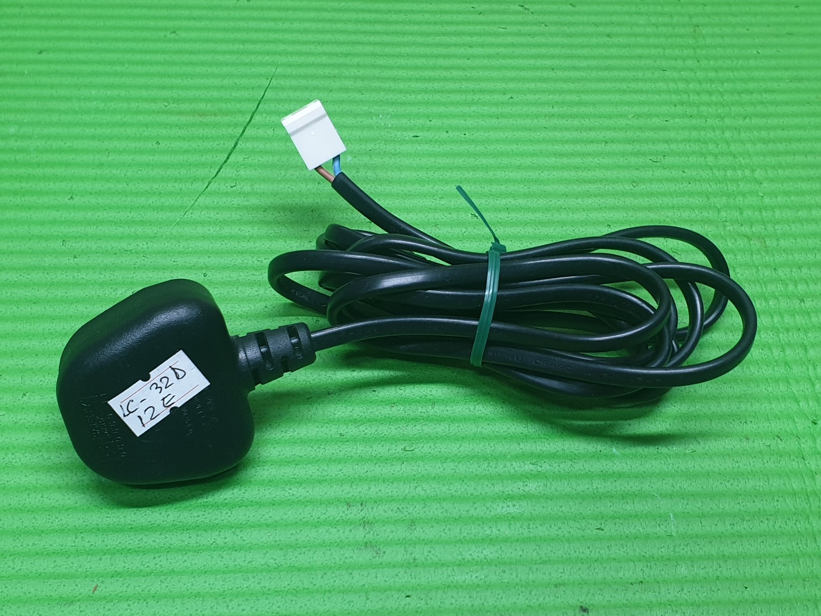 UK 3 PIN AC POWER CABLE CORD LEAD FR PANASONIC TX-L26X20B TX-L42D26BA TV 25CM