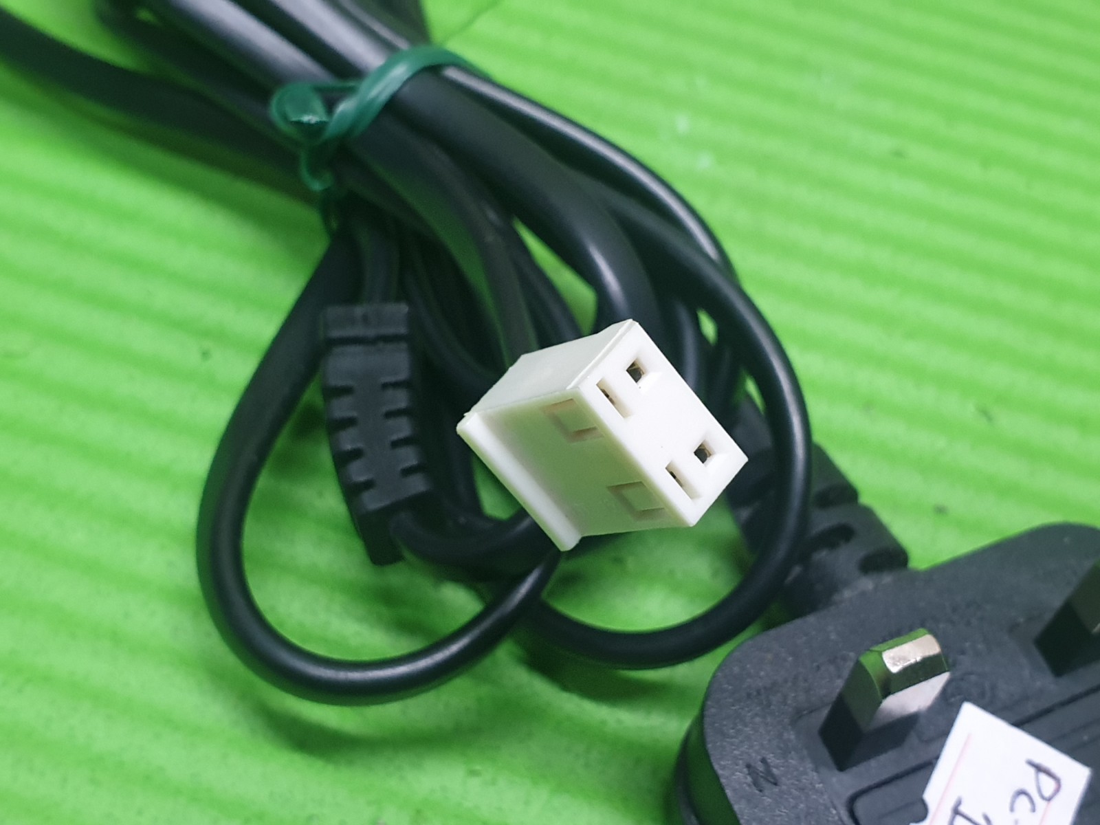 UK 3 PIN AC POWER CABLE CORD LEAD FR PANASONIC TX-L26X20B TX-L42D26BA TV 25CM - Image 3