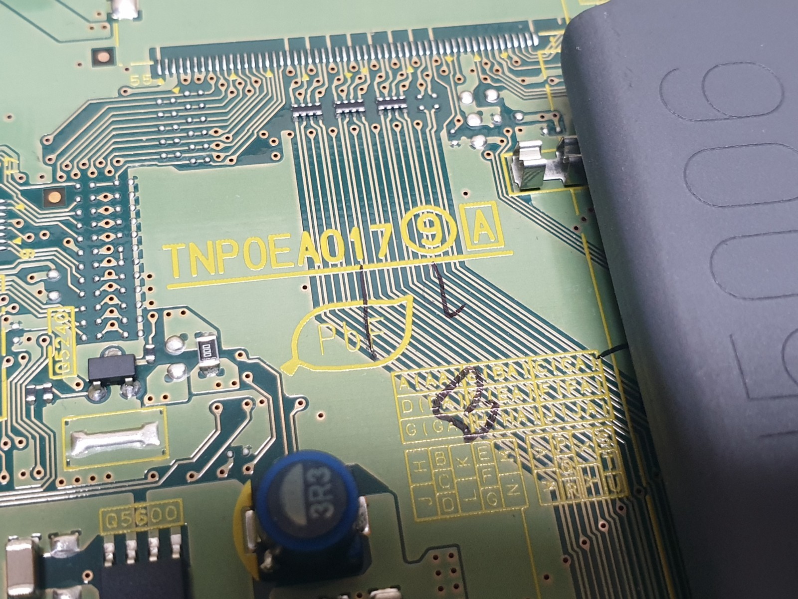 MAIN AV BOARD MB PANASONIC TX-L26X20B 26" LCD TV TNP0EA017 9A SCREEN:T260XW05 - Image 2