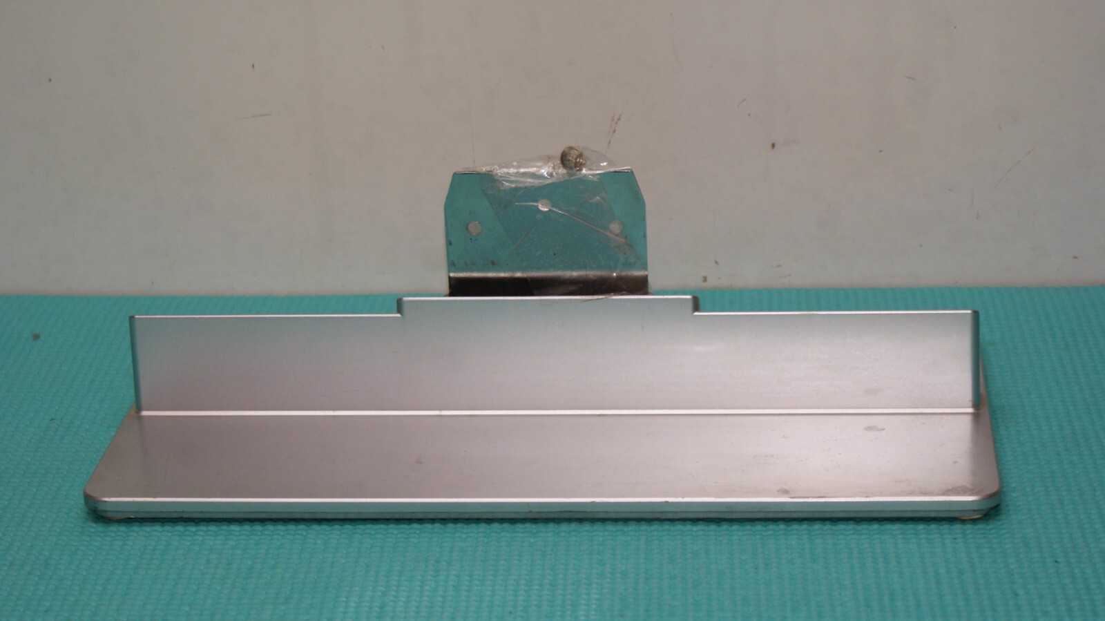 TABLETOP BASE STAND FOR PHILIPS 20PF4321 23PF4321 20PF4121 23PF5320 TV + SCREWS - Image 3