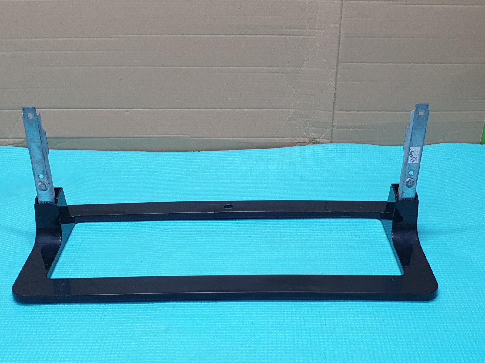 TABLETOP BASE STAND FOR TOSHIBA 32D1533D 32D1533DB 32W1533DB 32" LED + SCREWS