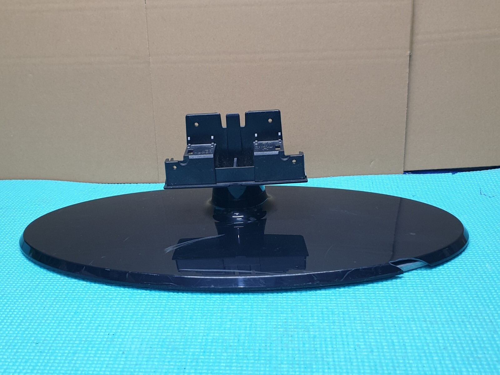 TABLETOP BASE STAND SAMSUNG LE32B450C4W LE32B460 32" LCD TV + SCREWS BN61-04780X
