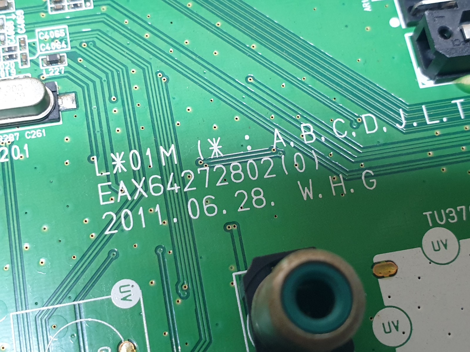 MAIN AV BOARD MB LG 26LK330 26" TV EAX64272802(0) EBT61797136 SCREEN:T260XW04 - Image 2
