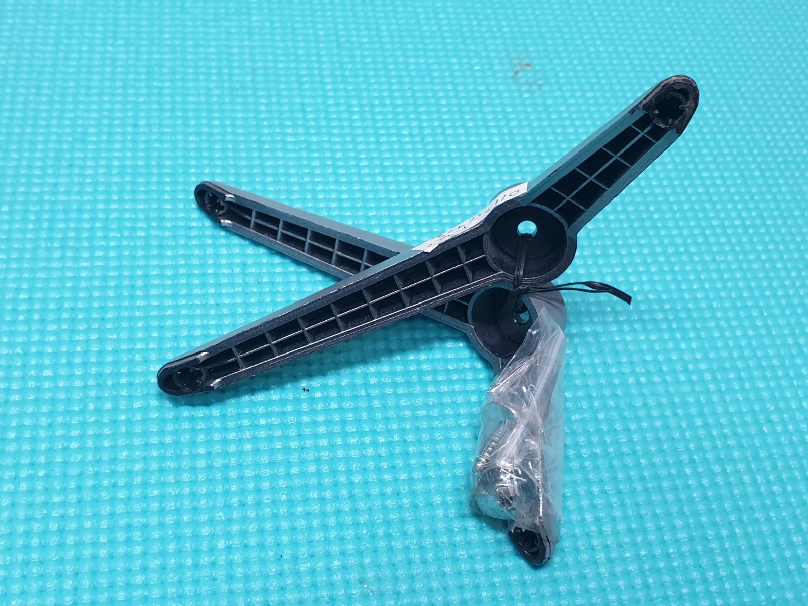FEET STAND WITH SCREWS FOR JVC LT-32C700A LT-32C700B LT-32C700(B) LED TV GREY - Image 3