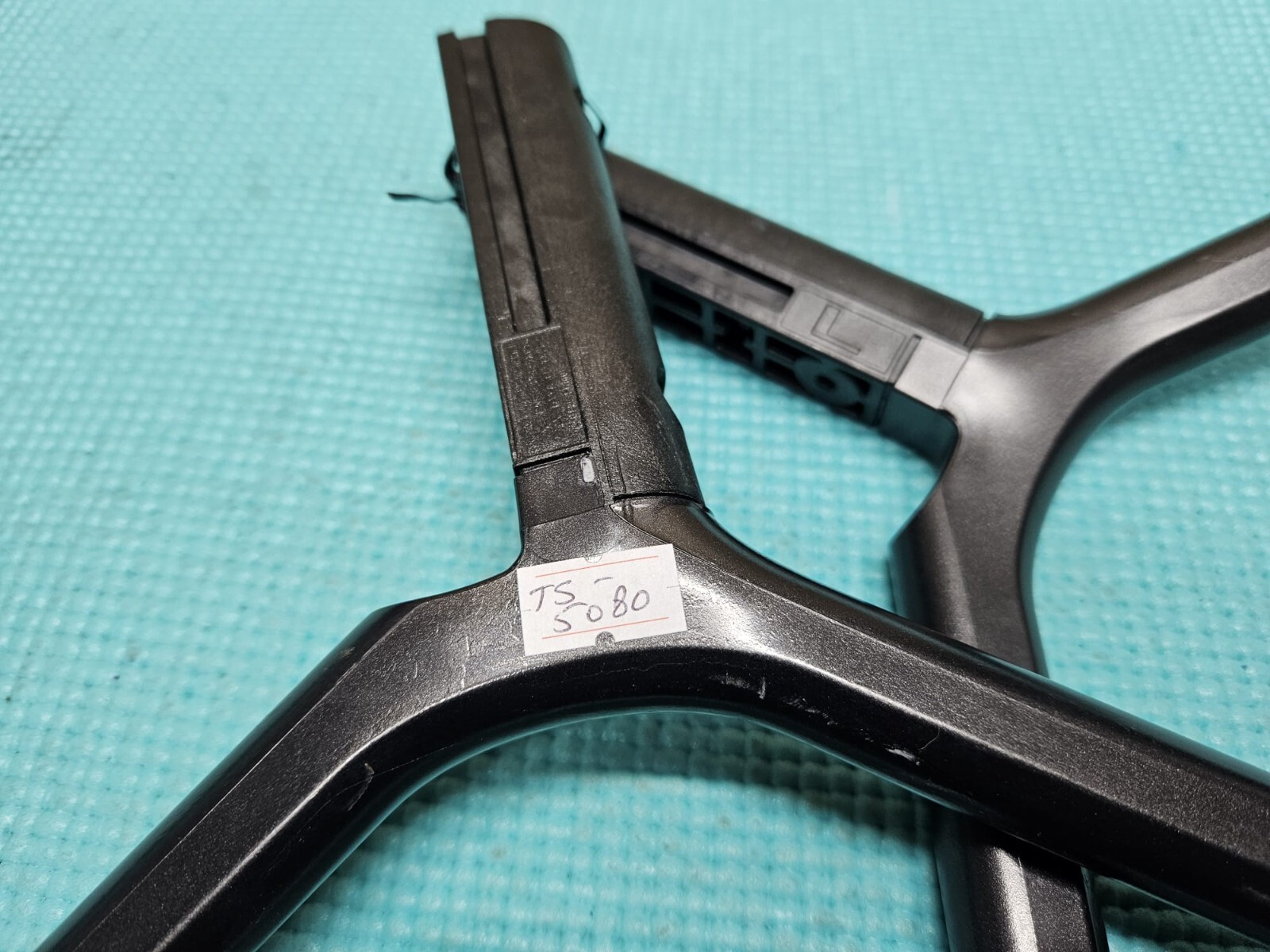 TABLETOP STAND BASE LEGS FOR SAMSUNG UE50NU7020K UE55NU7020K UE49NU7100K LED TV - Image 6