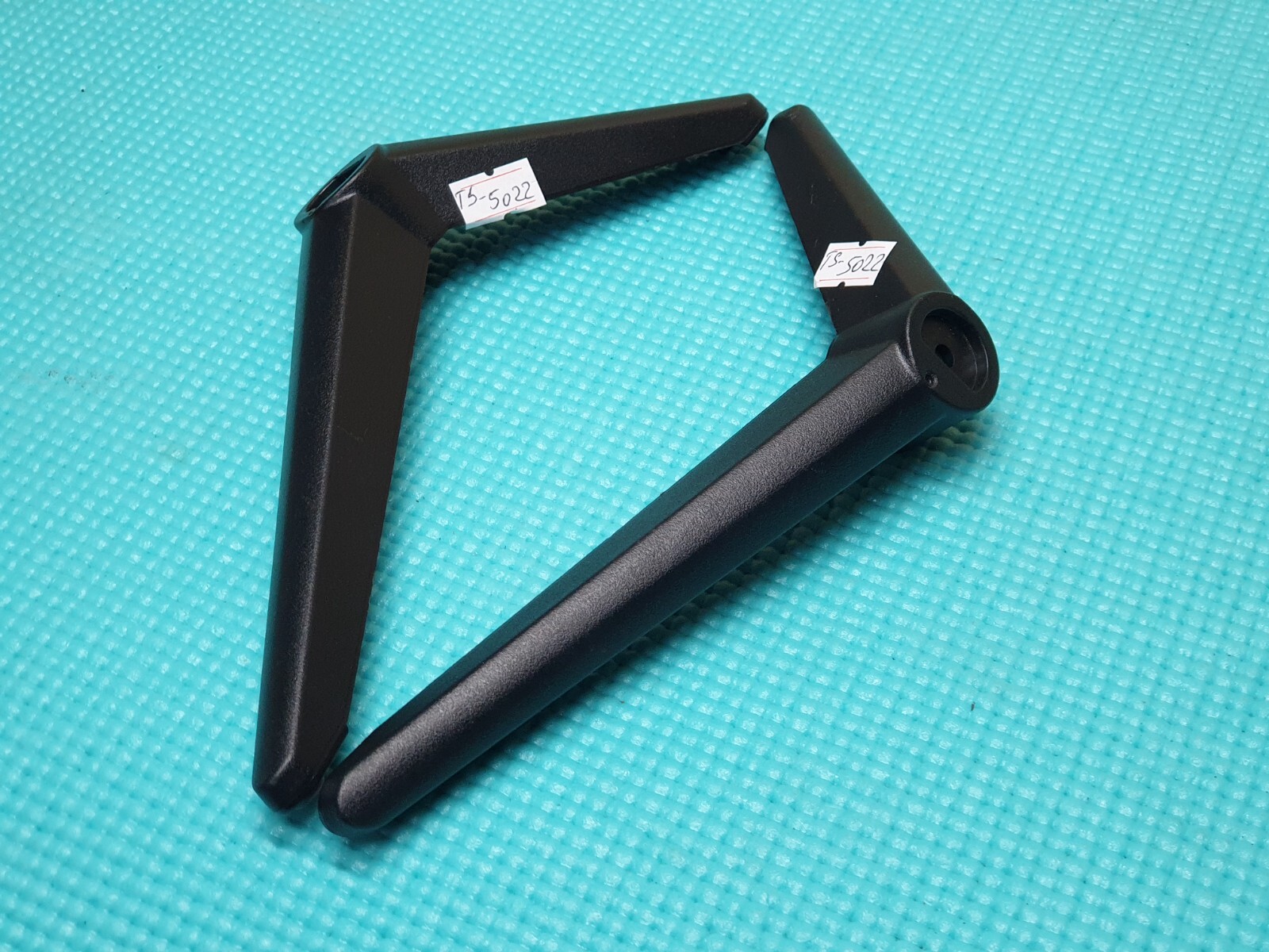 FEET STAND WITH SCREWS FOR JVC LT-40C700 POLAROID P43FPA0119A P43FPA2031A LED TV - Image 3
