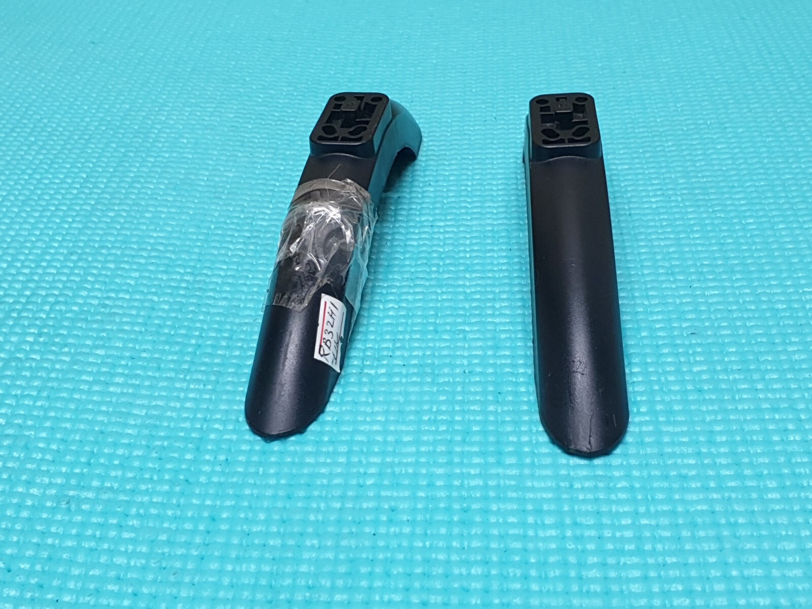 TABLETOP STAND BASE LEGS JVC LT-39C460 RB32H1-EU L32HE20 LED TV 7108042B900120 - Image 3