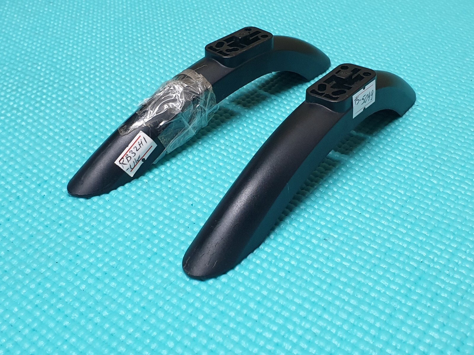 TABLETOP STAND BASE LEGS JVC LT-39C460 RB32H1-EU L32HE20 LED TV 7108042B900120 - Image 5
