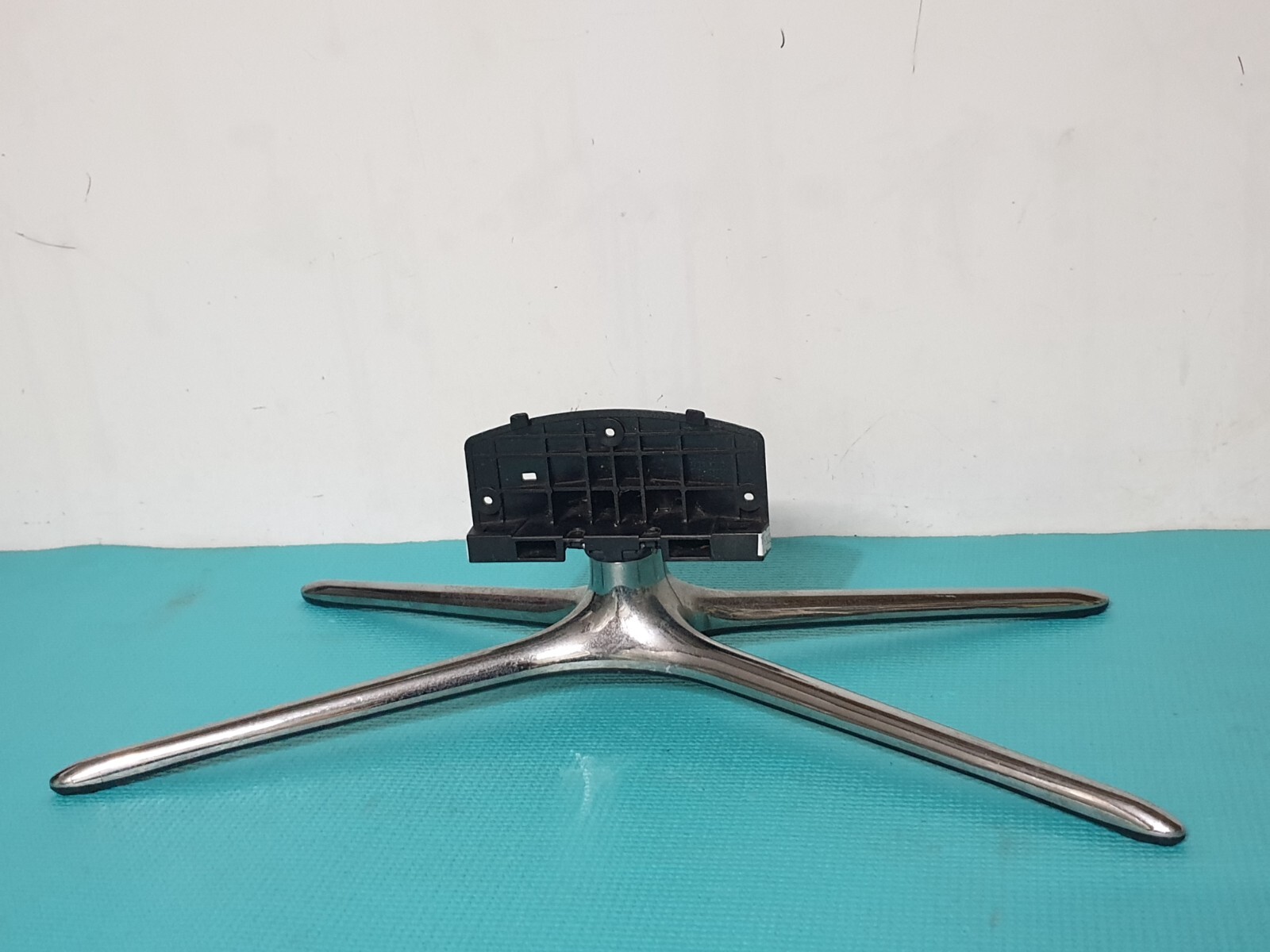 TABLETOP BASE STAND FOR SAMSUNG UE32F6100 UE32F6400 + SCREWS BN61-08822X - Image 3