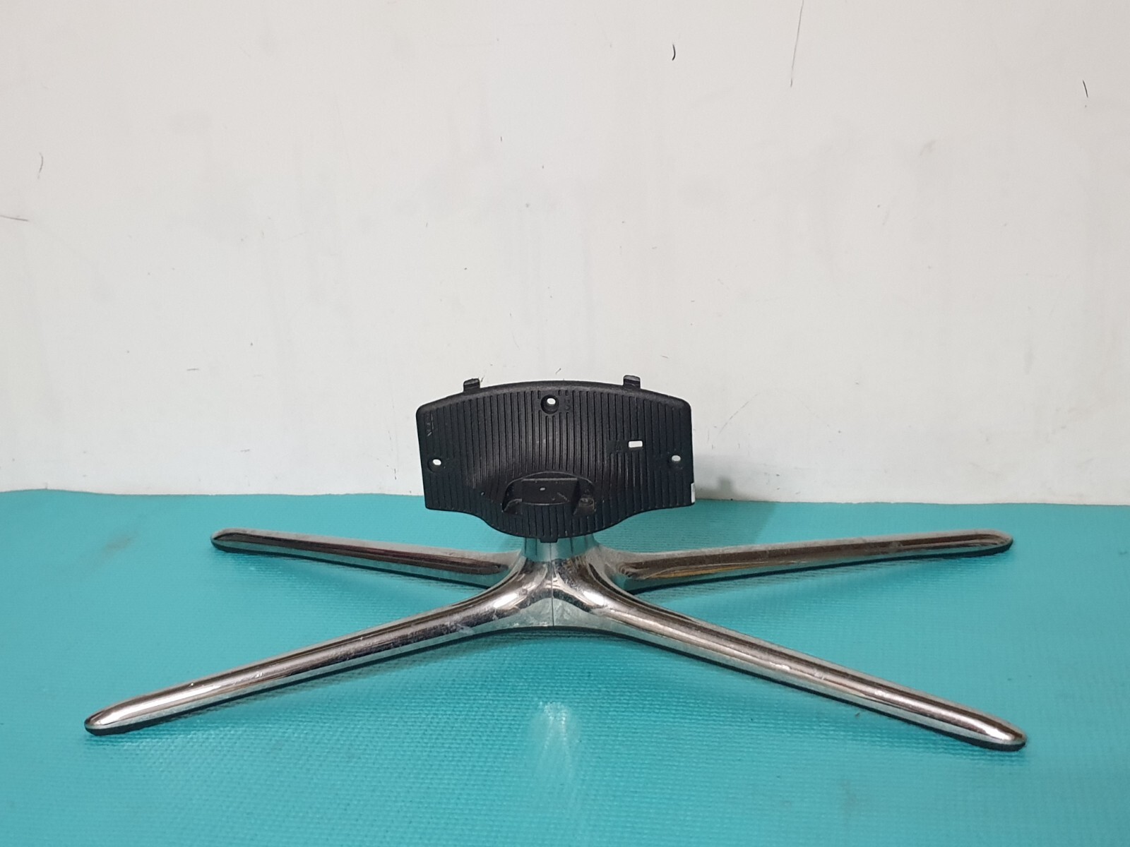 TABLETOP BASE STAND FOR SAMSUNG UE32F6100 UE32F6400 + SCREWS BN61-08822X - Image 5