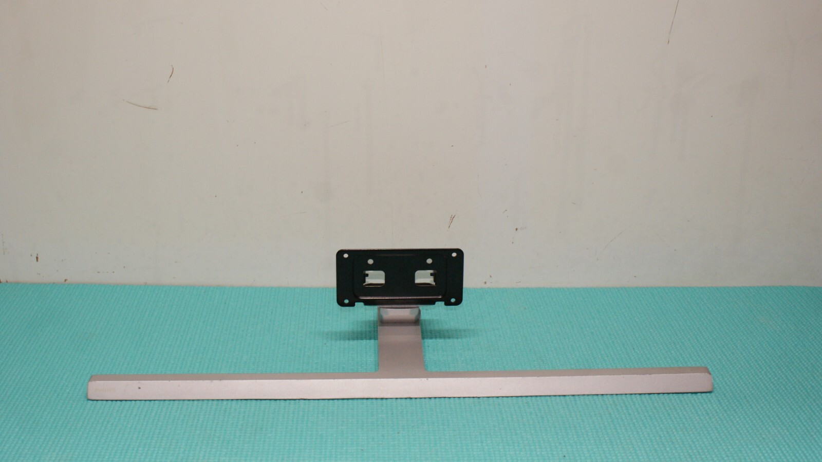 TABLETOP BASE STAND PHILIPS 43PUS6814/12 43PUS8505/12 43PUS7334/12 TV + SCREWS - Image 2