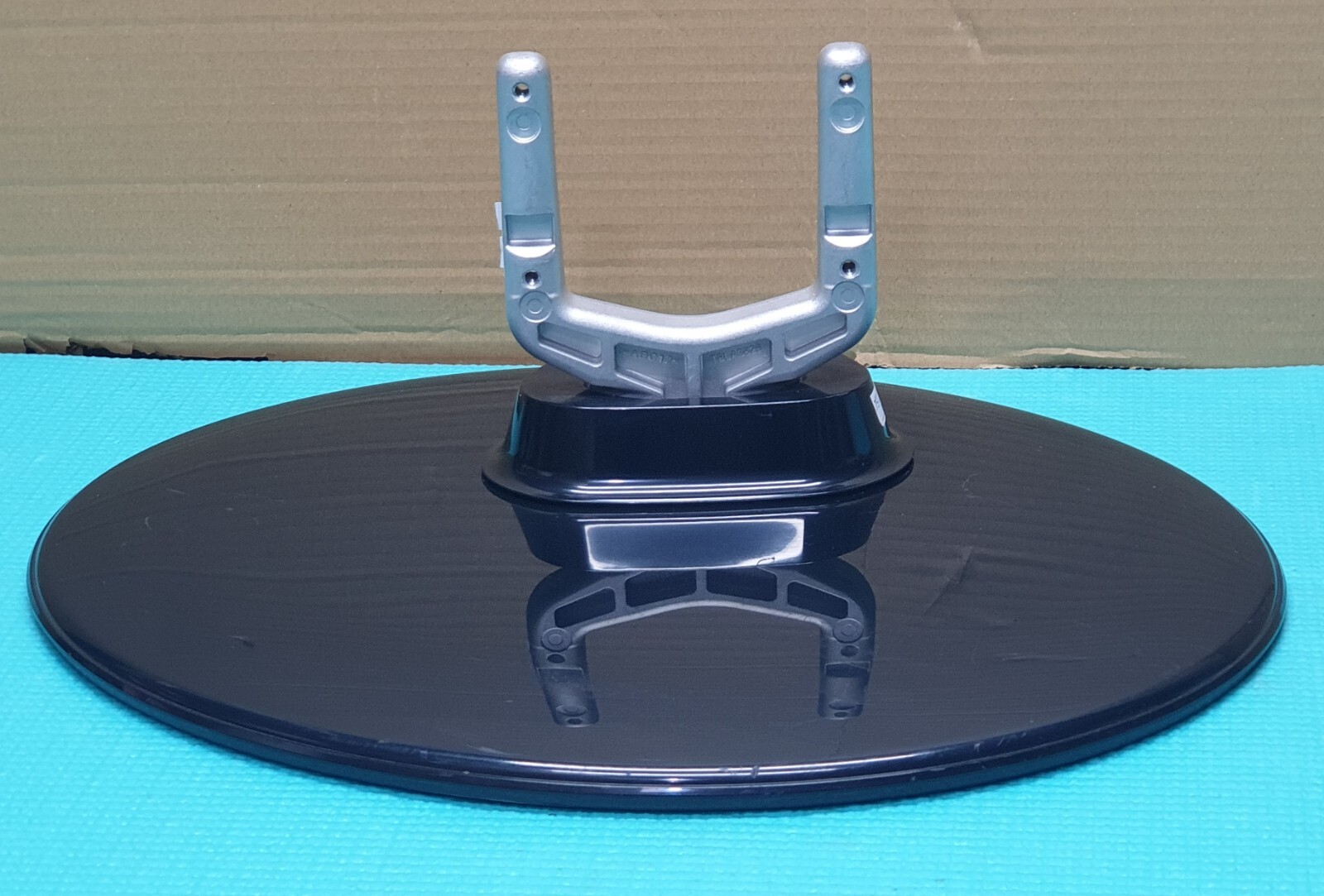 BASE STAND PANASONIC TX-P50V20B TX-P50U30B TX-P42UT30B TX-P50V30 TV + SCREWS - Image 2