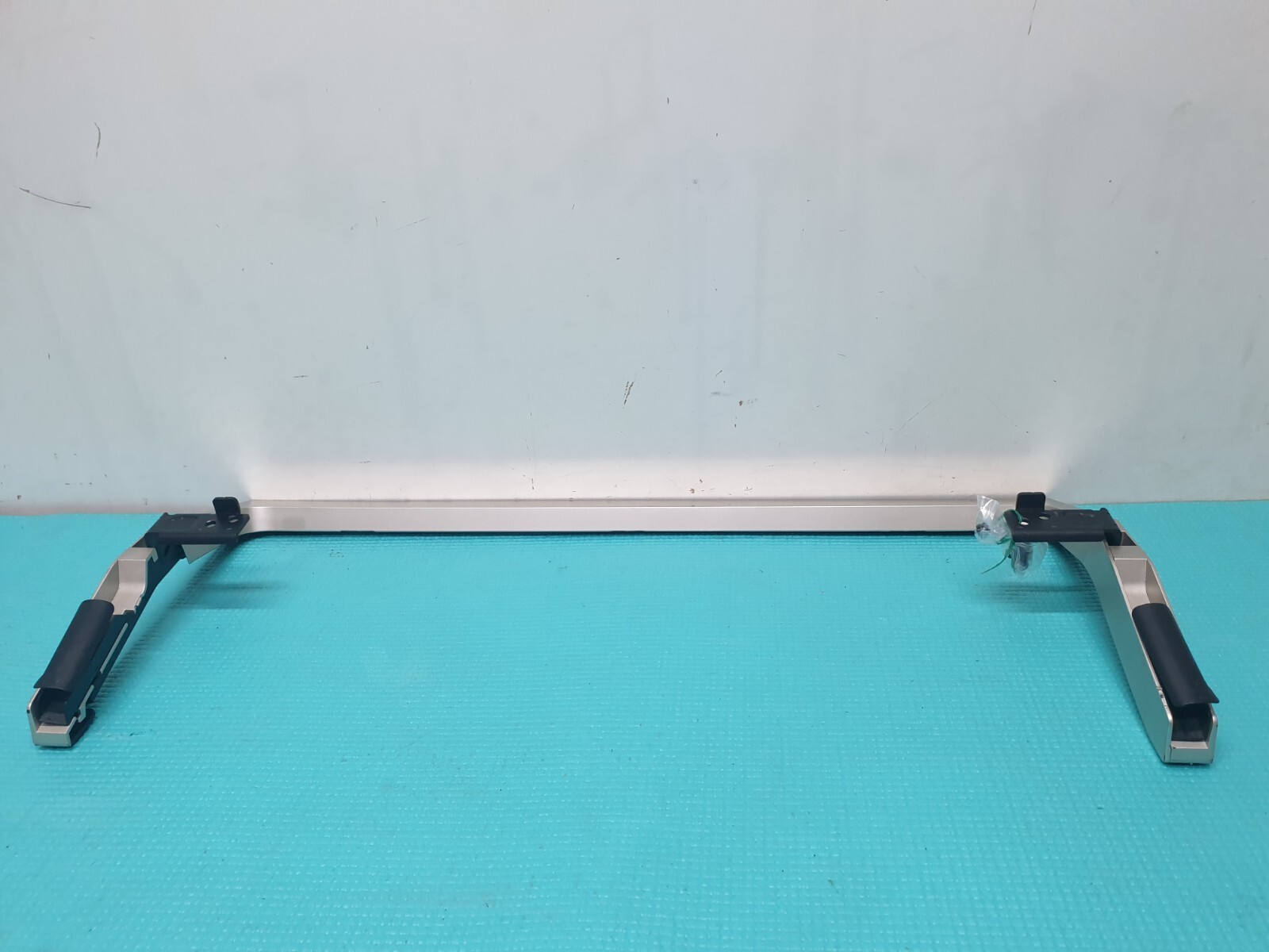 TABLETOP BASE STAND FOR SONY KD-49XE8004 KD-49XE8005 KD-49XE7002 TV + SCREWS S - Image 4