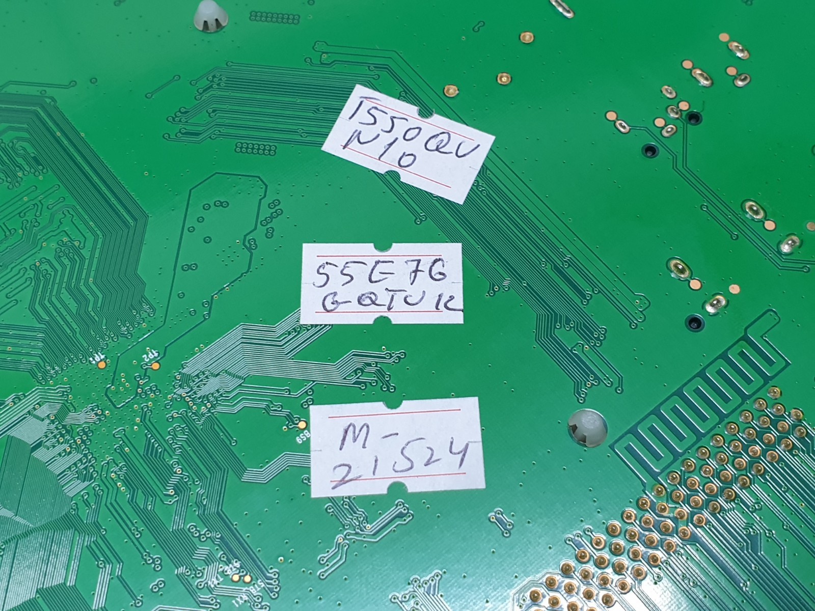 MAIN BOARD MB HISENSE 55E76GQTUK QLED TV RSAG7.820.10588/ROH SCREEN:T550QVN10 - Image 4