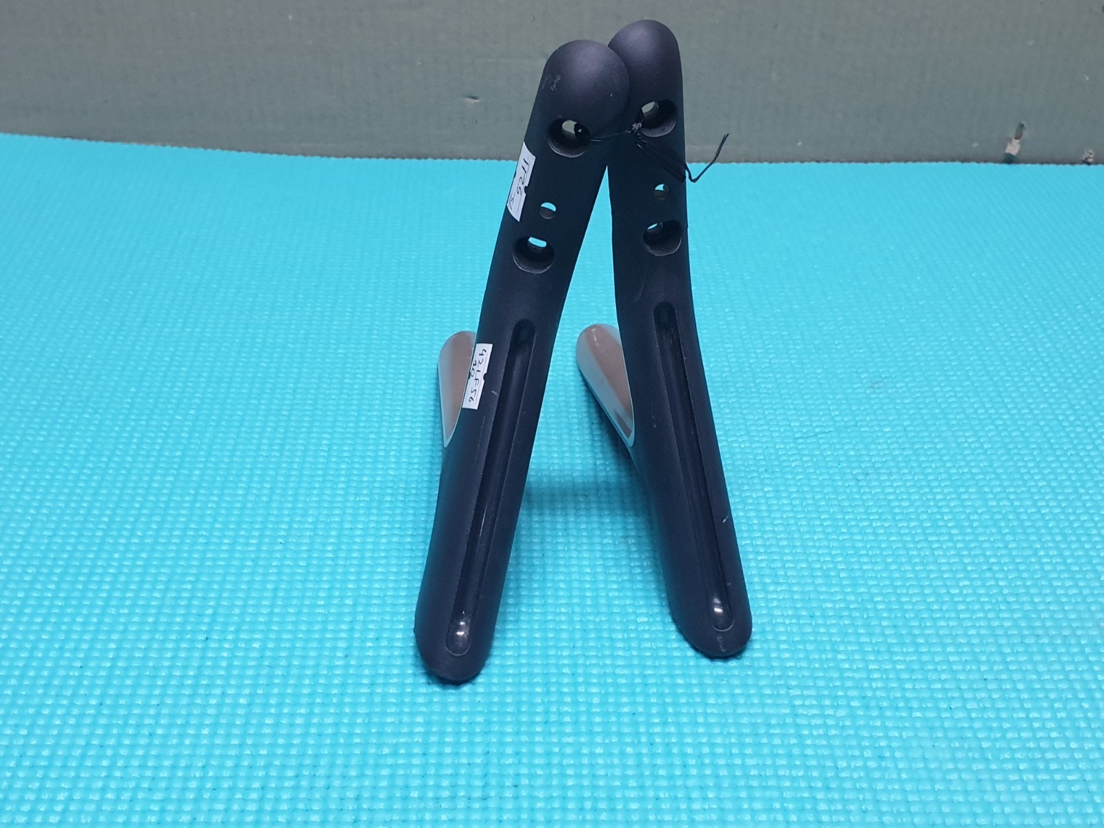 COMPLETE ORIGINAL BASE STAND FEET LEGS 42LF850 42LB6510 TV + SCREWS MAZ638575 - Image 4