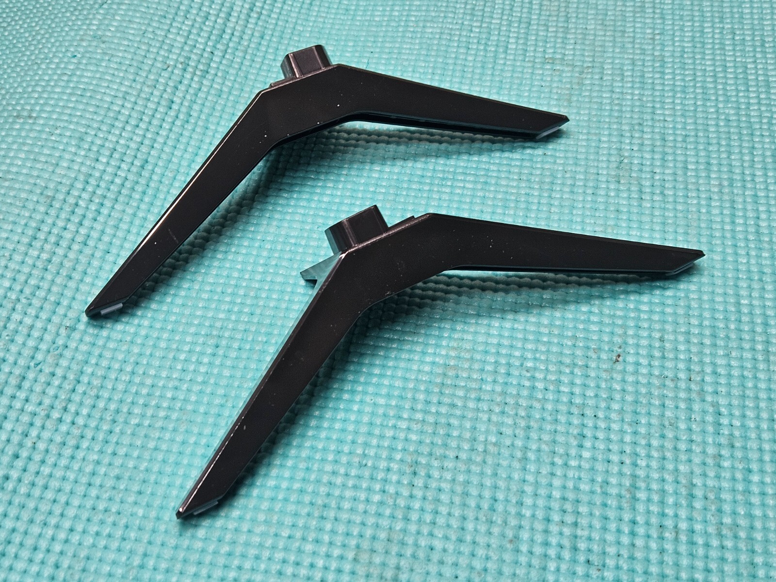 TABLETOP STAND BASE LEGS LG 43UJ630V 43UK6300PLB 43LJ5500 43UK6500 TV + SCREWS - Image 3