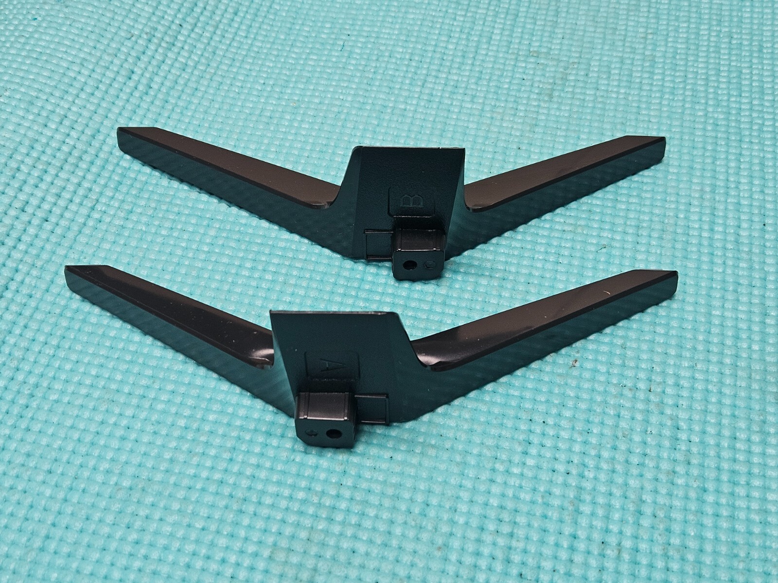 TABLETOP STAND BASE LEGS LG 43UJ630V 43UK6300PLB 43LJ5500 43UK6500 TV + SCREWS - Image 4