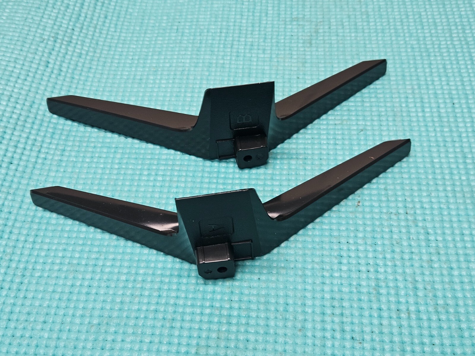 TABLETOP STAND BASE LEGS LG 43UJ630V 43UK6300PLB 43LJ5500 43UK6500 TV + SCREWS - Image 9