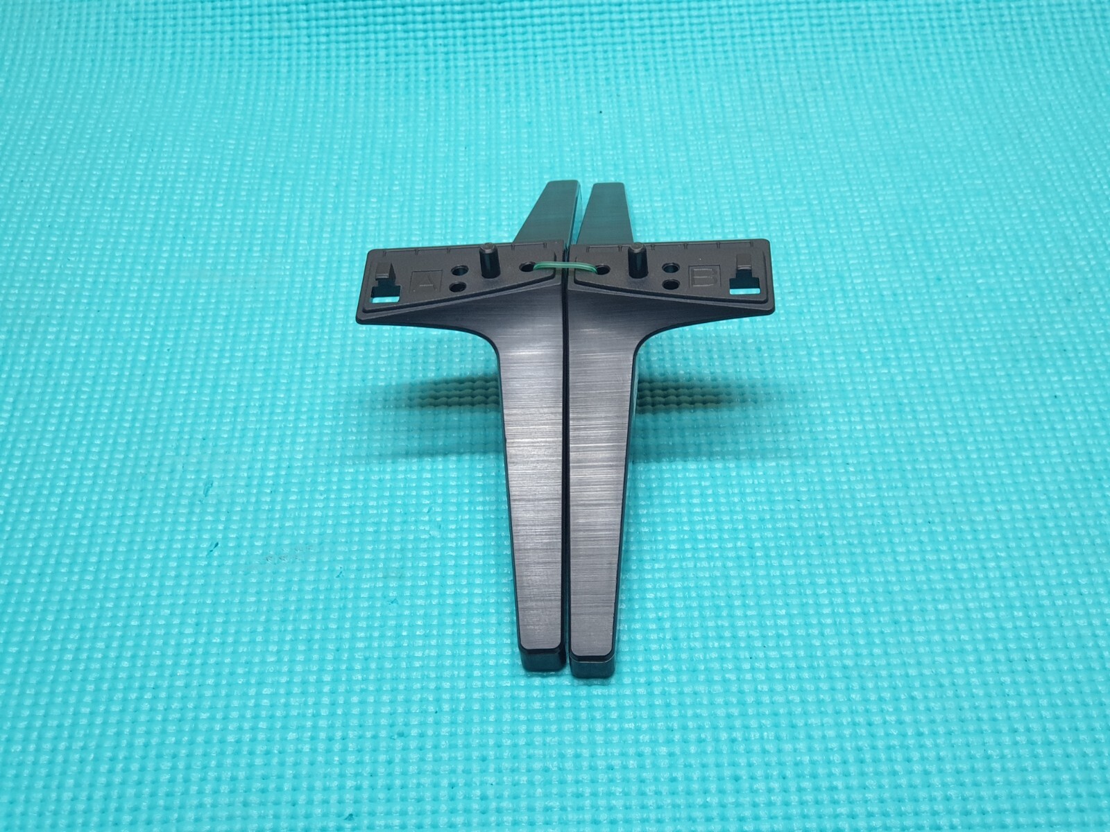 TABLETOP STAND BASE LEGS FOR LG 65UJ6300 65UM6900 60UK6090 60UJ6300 TV + SCREWS