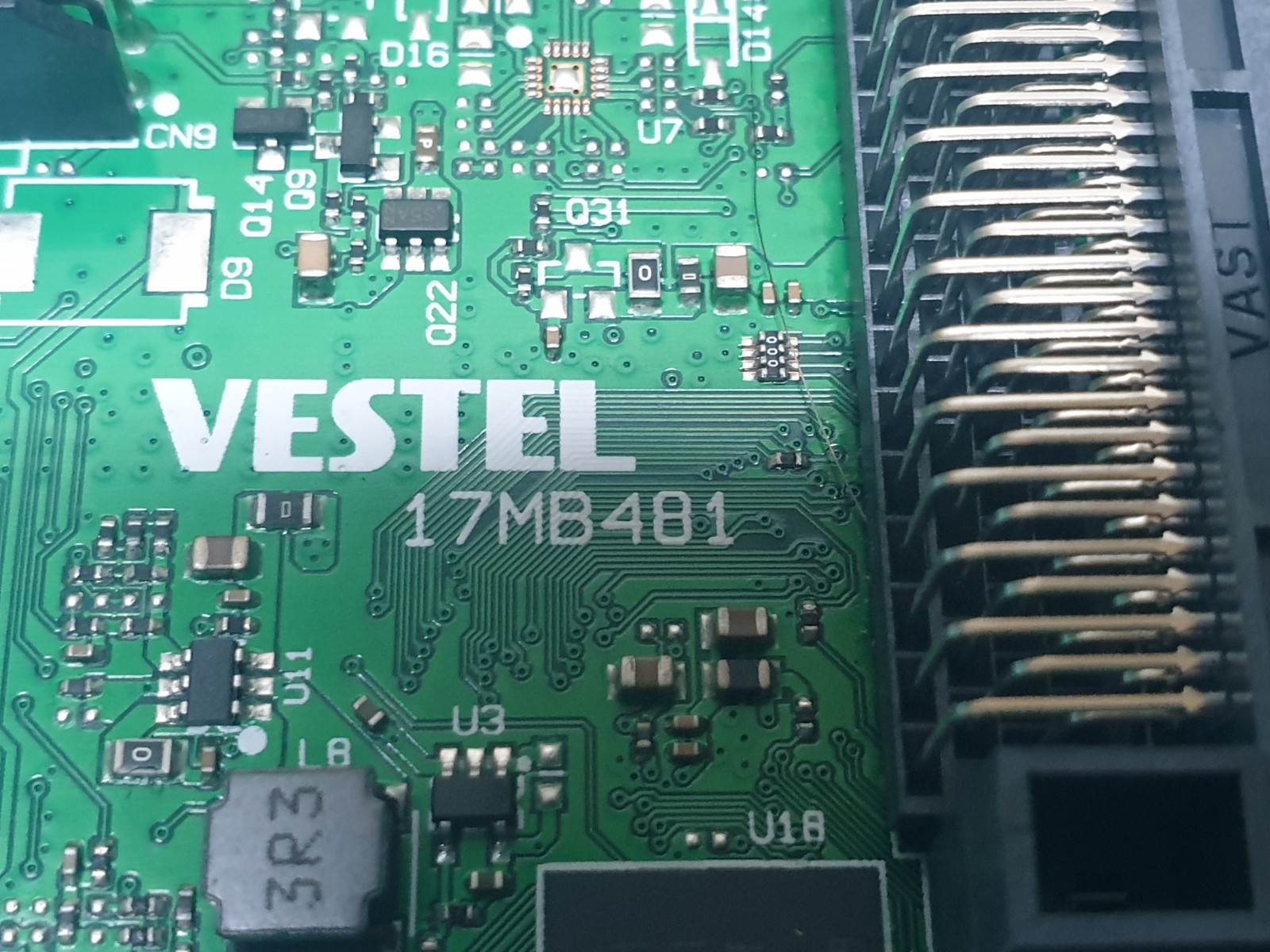 MAIN AV BOARD MB TOSHIBA 43LF2F53DB 43" LED TV 17MB481 23902654 SCREEN:PT430CT03 - Image 2