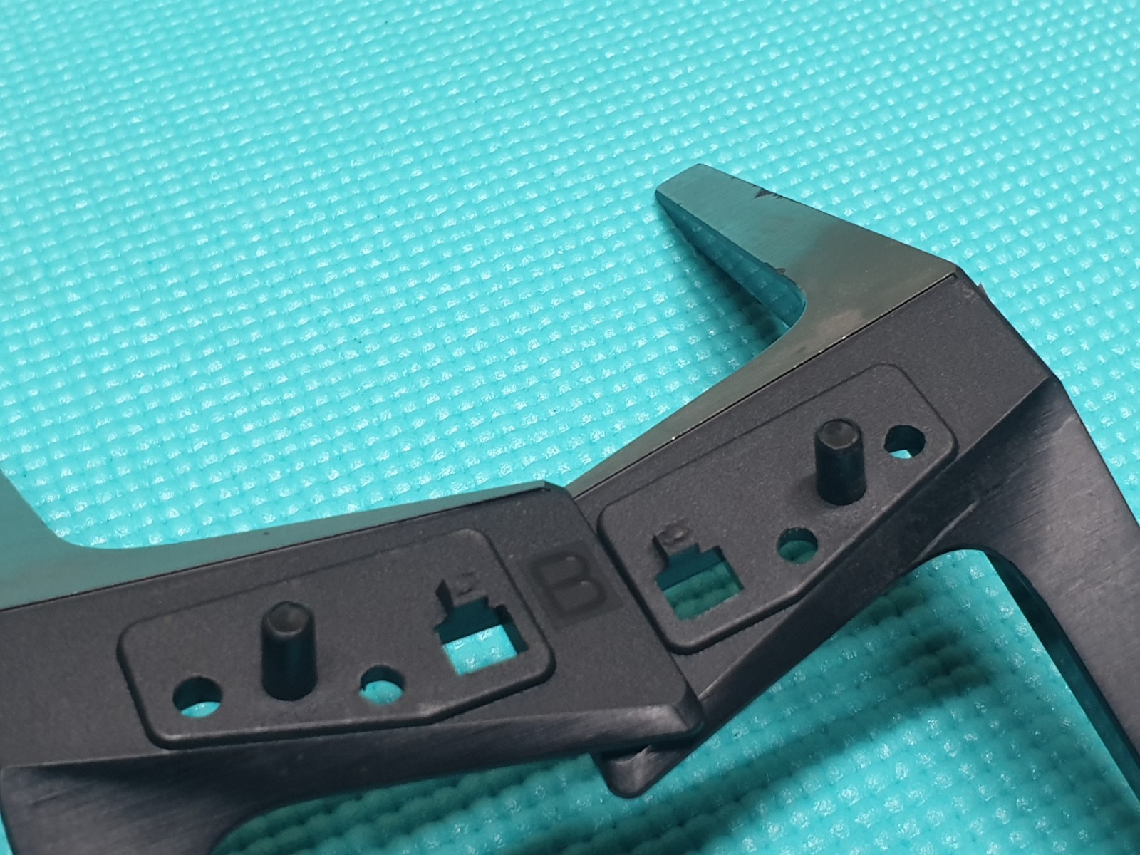 TABLETOP STAND BASE LEGS FOR LG 49LK5900 49UJ630 55UJ630 49UK6300 TV + SCREWS - Image 4