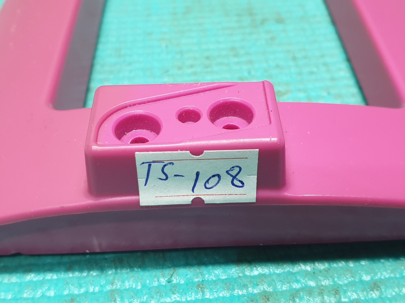 TABLETOP BASE STAND FOR ALBA LE-24GY15-T2+DVDP 24" TV + SCREWS Y14T2351300 - Image 3