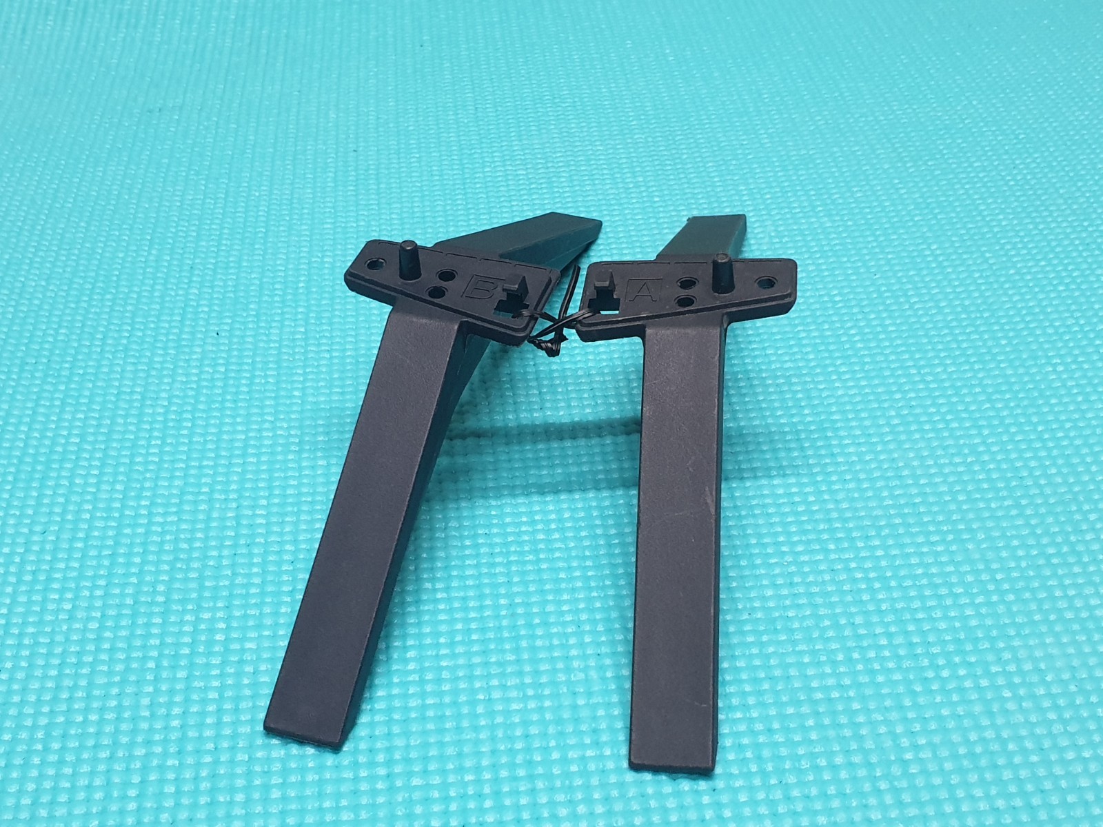 TABLETOP STAND BASE LEGS FOR LG 60UQ8000PSK 60UQ8050PSB 65UQ8000PSK TV + SCREWS