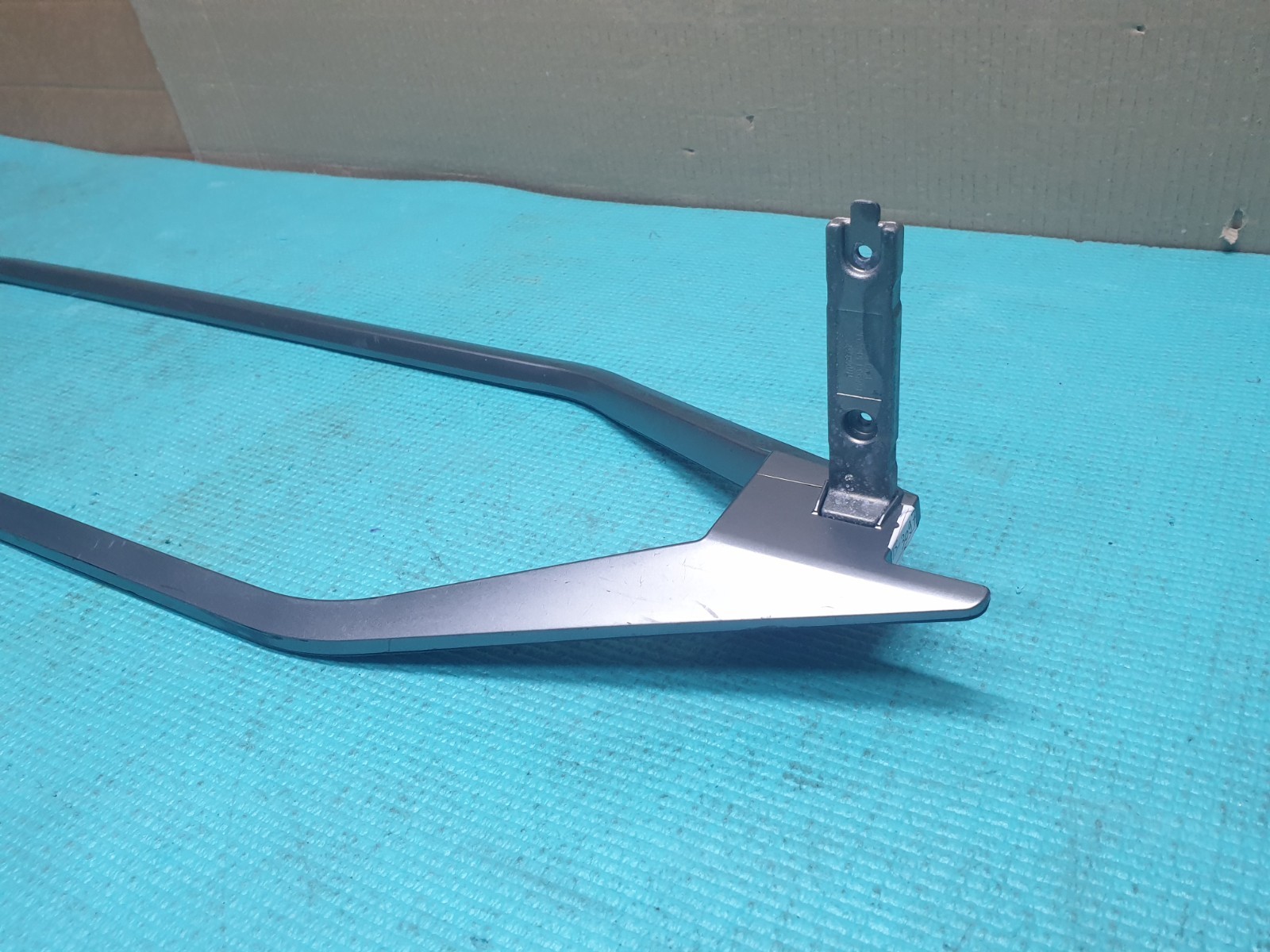 ORIGINAL BASE STAND SAMSUNG HG40EC890XB HG40EC890X LED TV + SCREWS BN61-10061A - Image 2