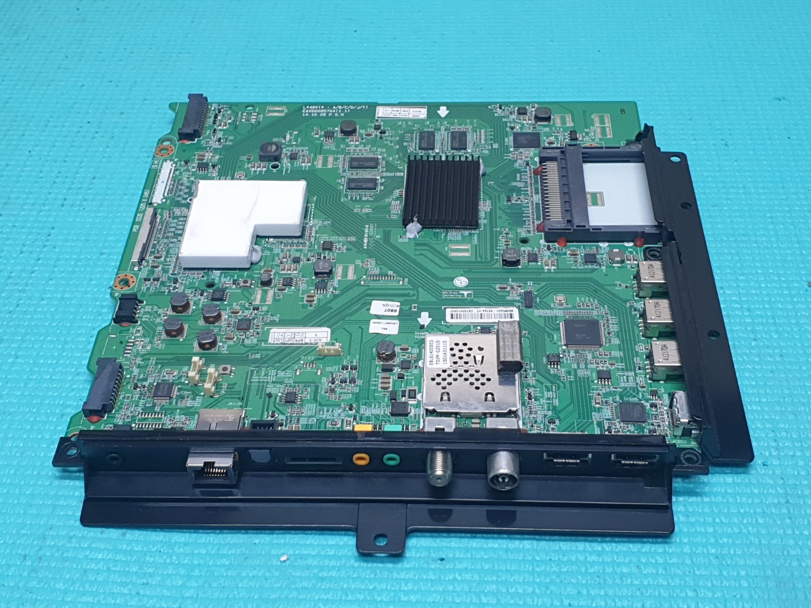 MAIN AV BOARD MB LG 42UB820V LED TV EAX66085704(1.0) EBT63415607 SCREEN:LC420EQE - Image 2