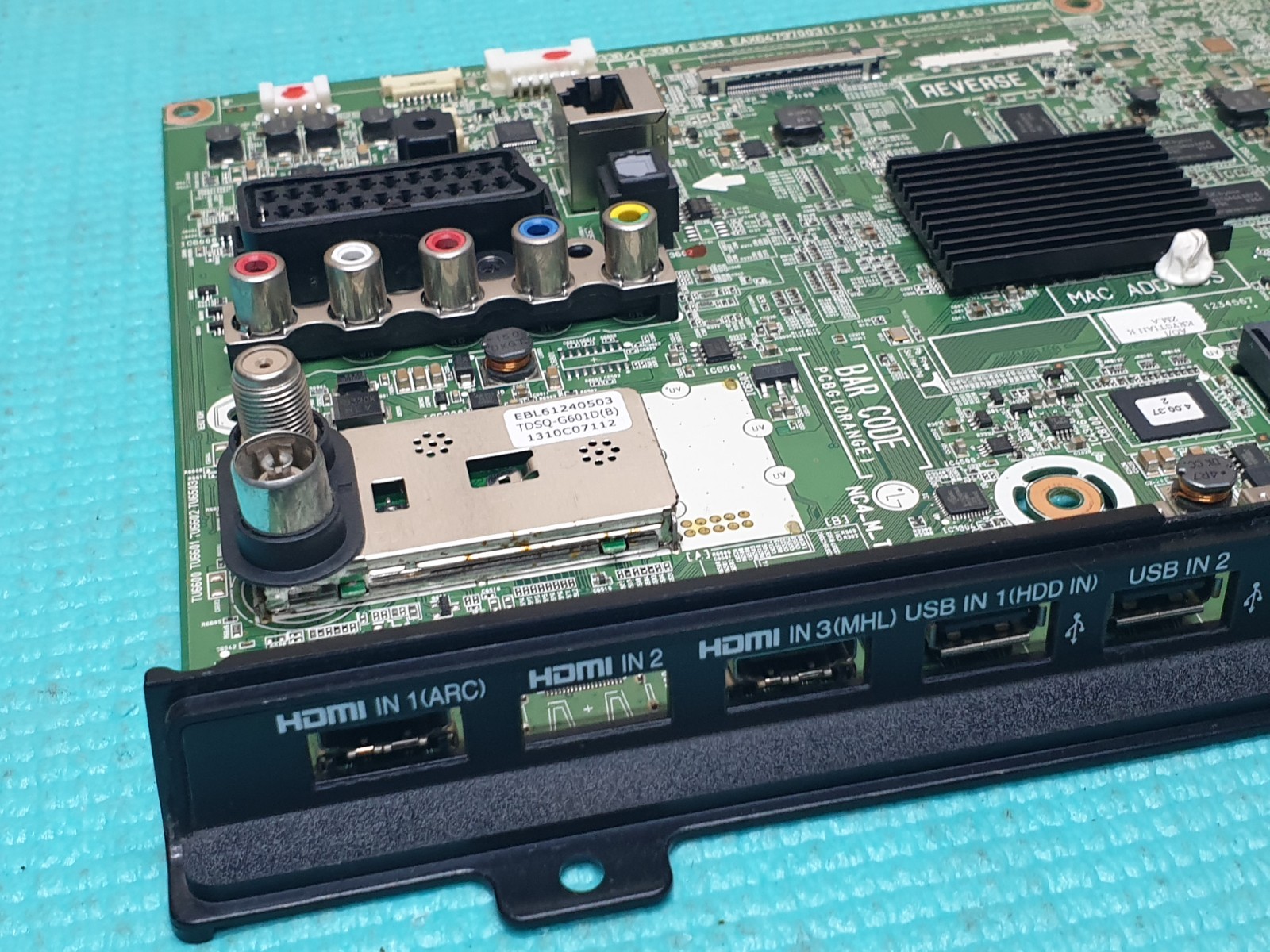 MAIN BOARD MB FOR LG 42LN578V TV EAX64797003 (1.2) EBT62596130 SCREEN:LC420DUE - Image 2