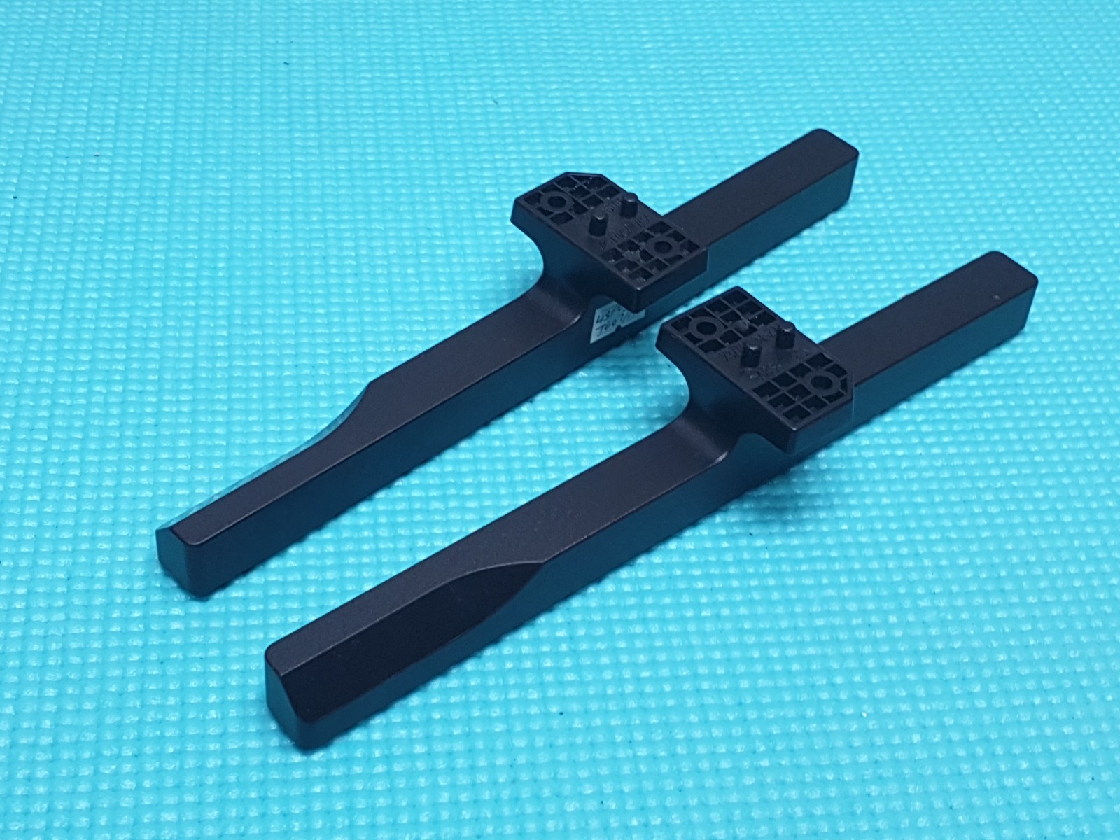 ORIGINAL STAND BASE LEGS PHILIPS 43PUS8507/12 50PUS8507 TV + SCREWS X37T8519-L - Image 2