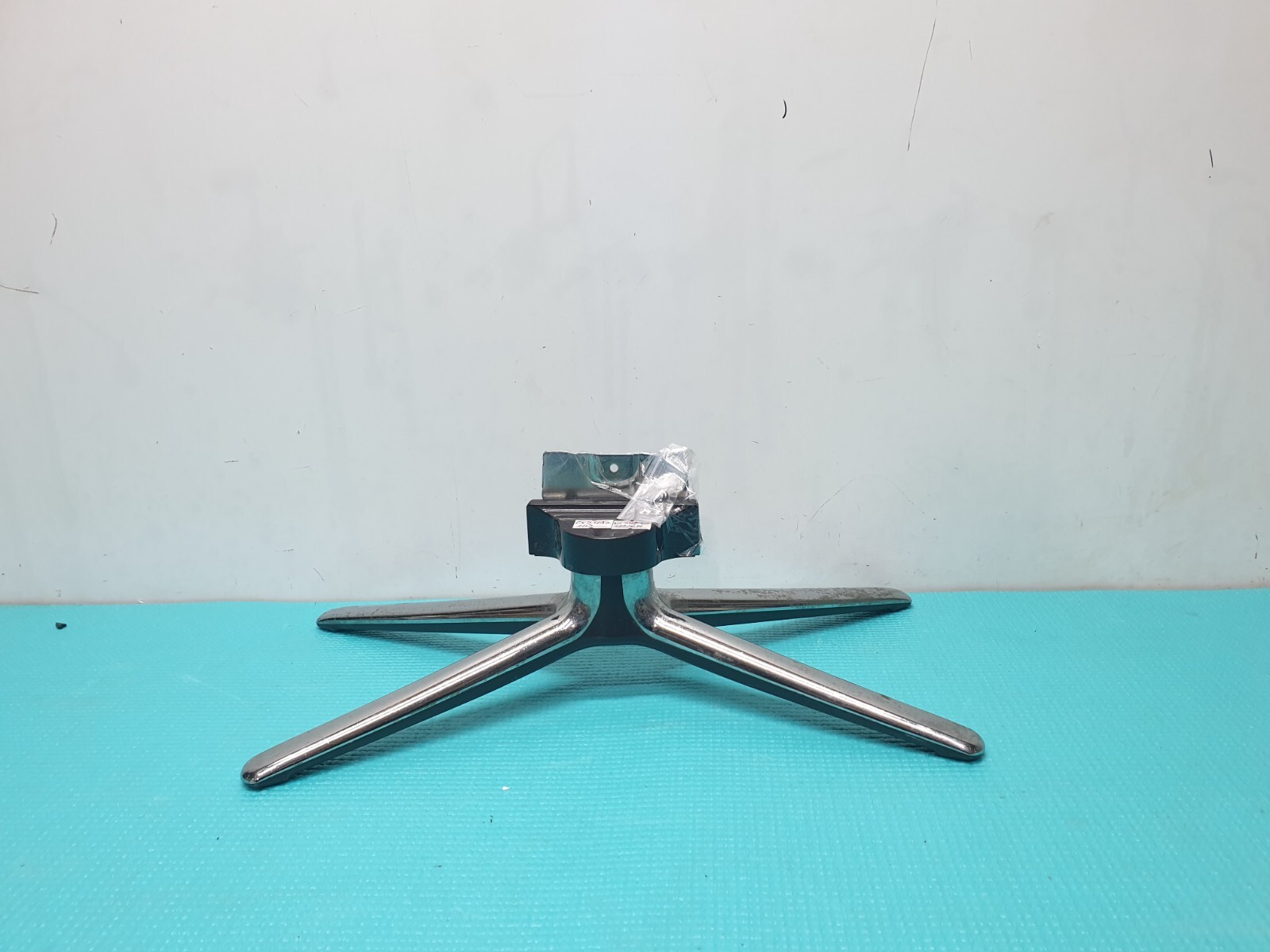 TT TABLETOP BASE STAND FOR SAMSUNG FX2490HD LS24F9DSM/EN 24" LED TV + SCREWS - Image 4