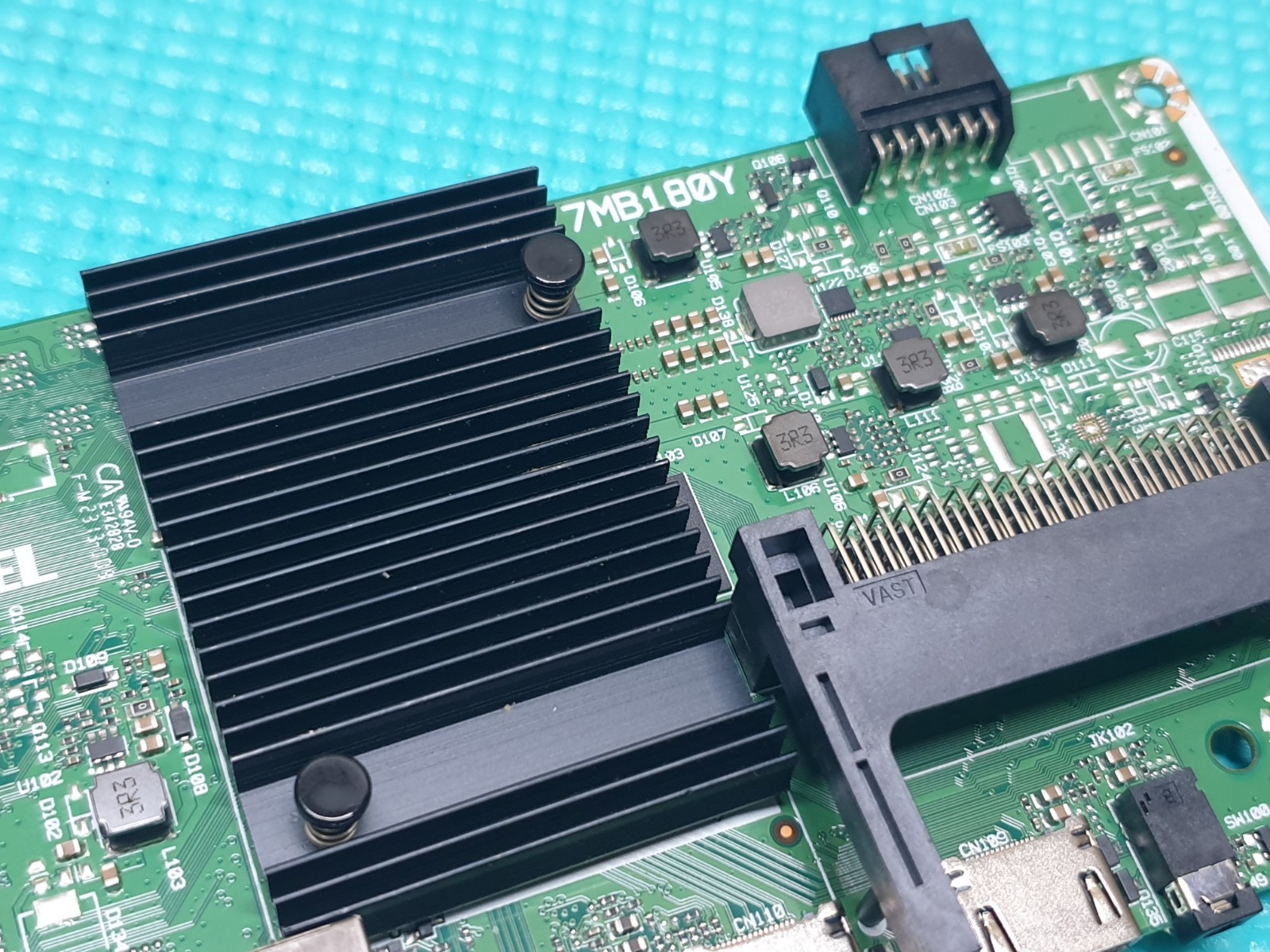 MAIN AV BOARD MB BUSH 50UT24SB LED TV VESTEL 17MB180Y 23950768 SCREEN:CC500PV5D - Image 5