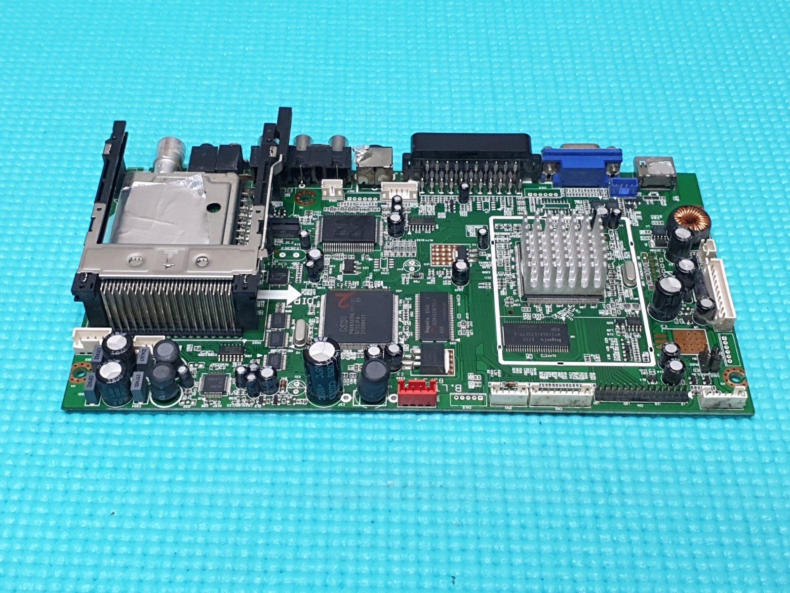 MAIN AV BOARD MB GOODMANS LD3266D 32" LED TV B.LT715B 8373-1 SCREEN:T315XW02 - Image 2