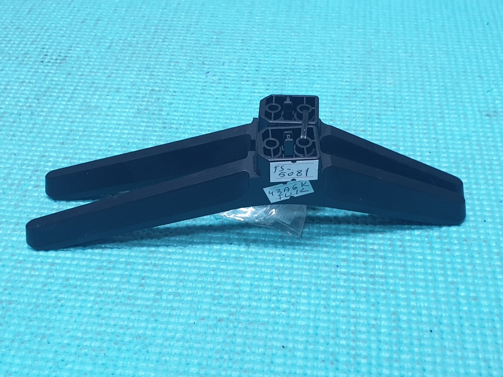 TABLETOP STAND BASE LEGS FOR HISENSE 43E7HQTUK 43E7KQTUK 43E7HQTUK TV + SCREWS - Image 4