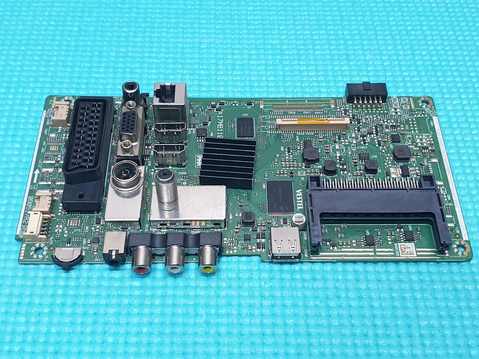 MAIN AV BOARD MB ORIGNAL TOSHIBA 24SW763DB TV 17MB110 23450279 SCREEN:V236BJ1 - Image 2