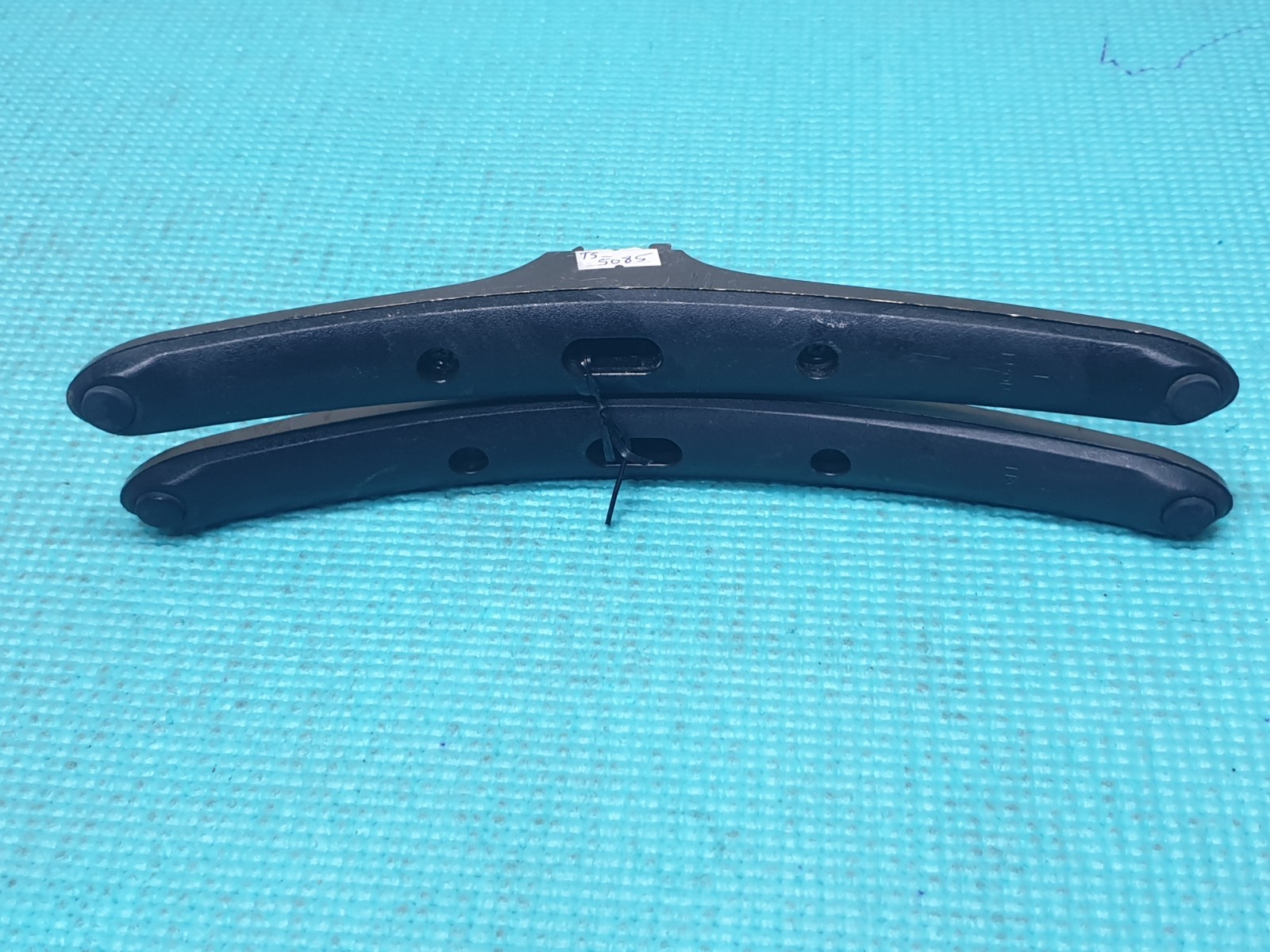 TABLETOP STAND BASE LEGS FOR HISENSE H49N5500UK H55N5500UK H49N550UK LED TV GREY - Image 2