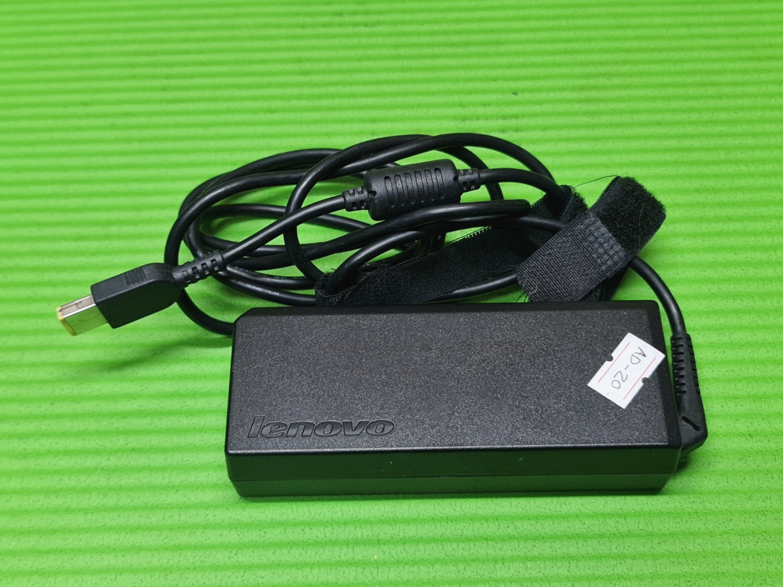 ORIGINAL GENUINE AC POWER SUPPLY CHARGER ADAPTER USB PIN 20V 4.5A 90W FOR LENOVO